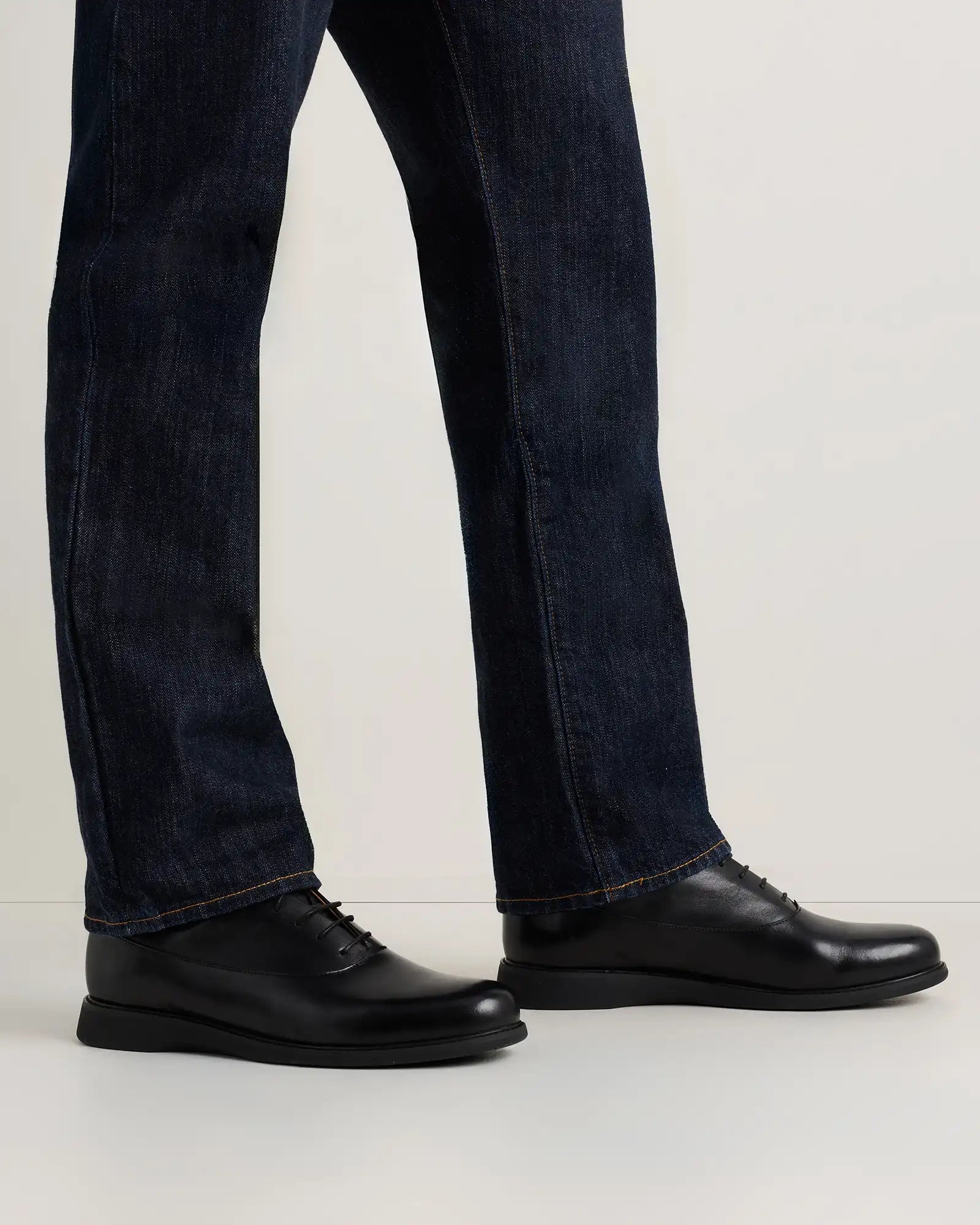 Hybrid Crafted Leather Oxford
