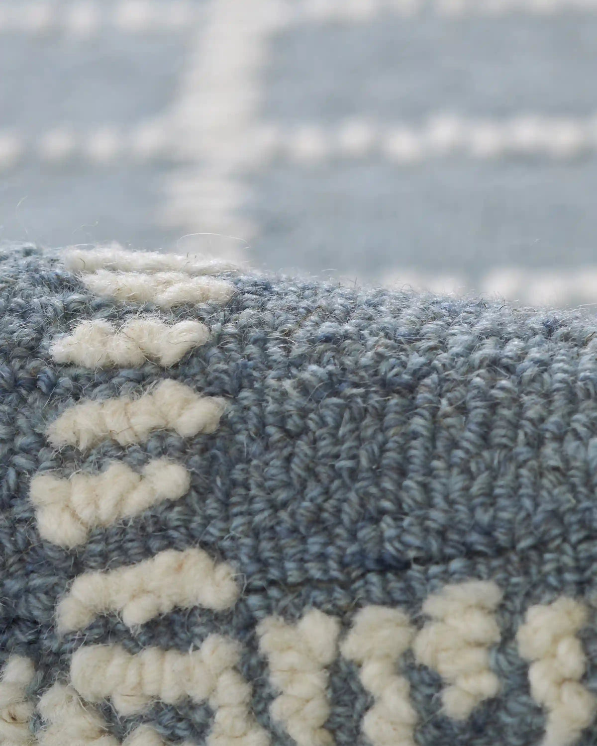 Hollis Hand-Tufted Wool Rug
