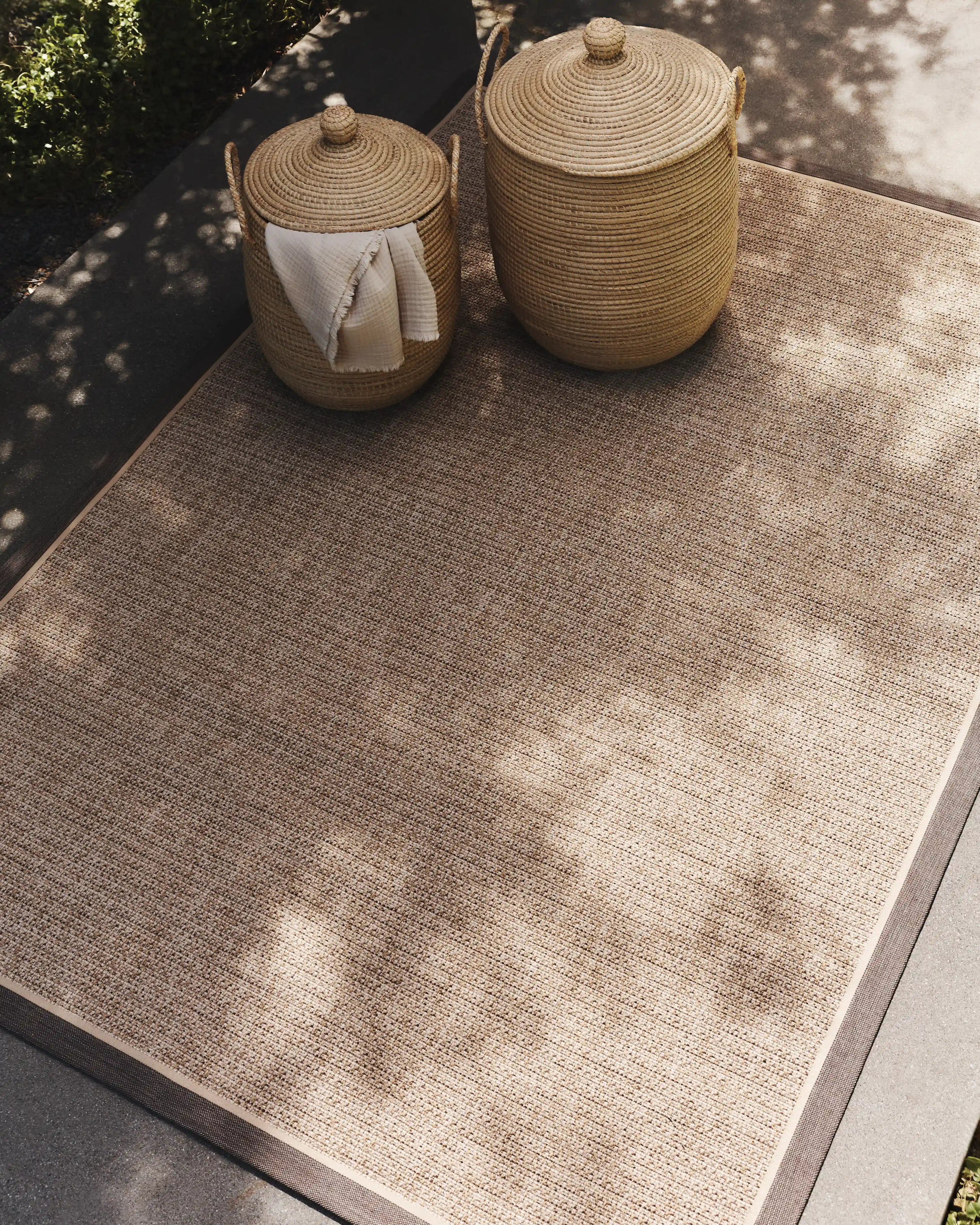 Kitt Indoor/Outdoor Rug