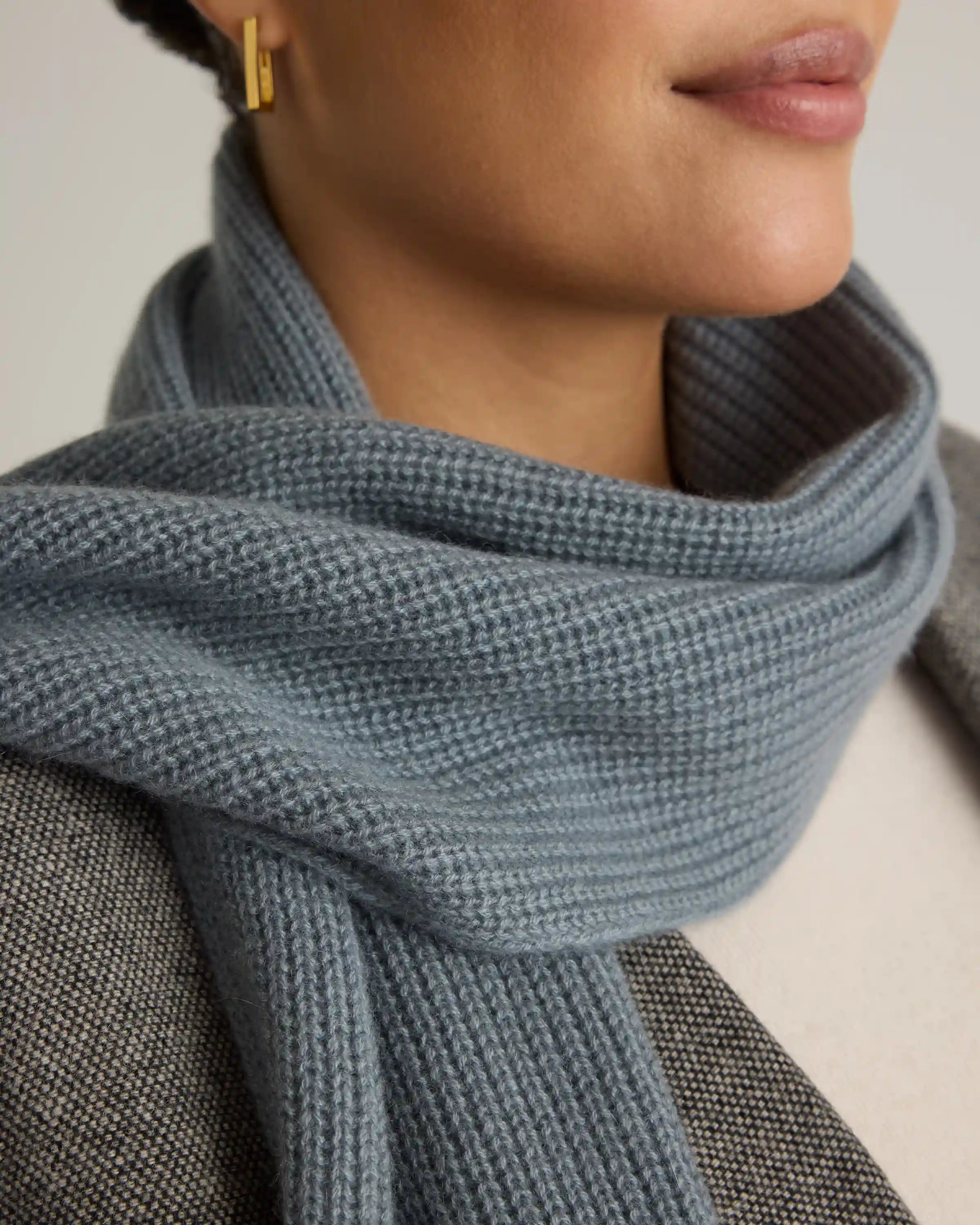 Mongolian Cashmere Ribbed Scarf