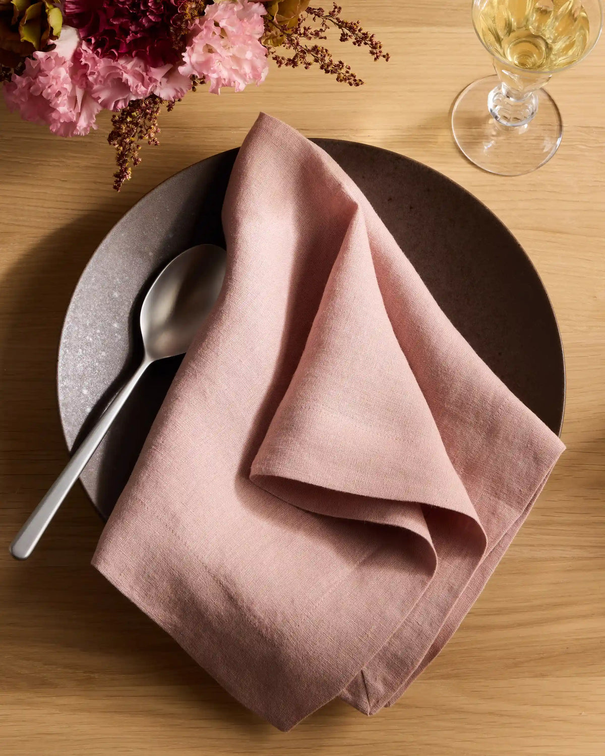 European Linen Wide-Hem Napkins, Set of 8