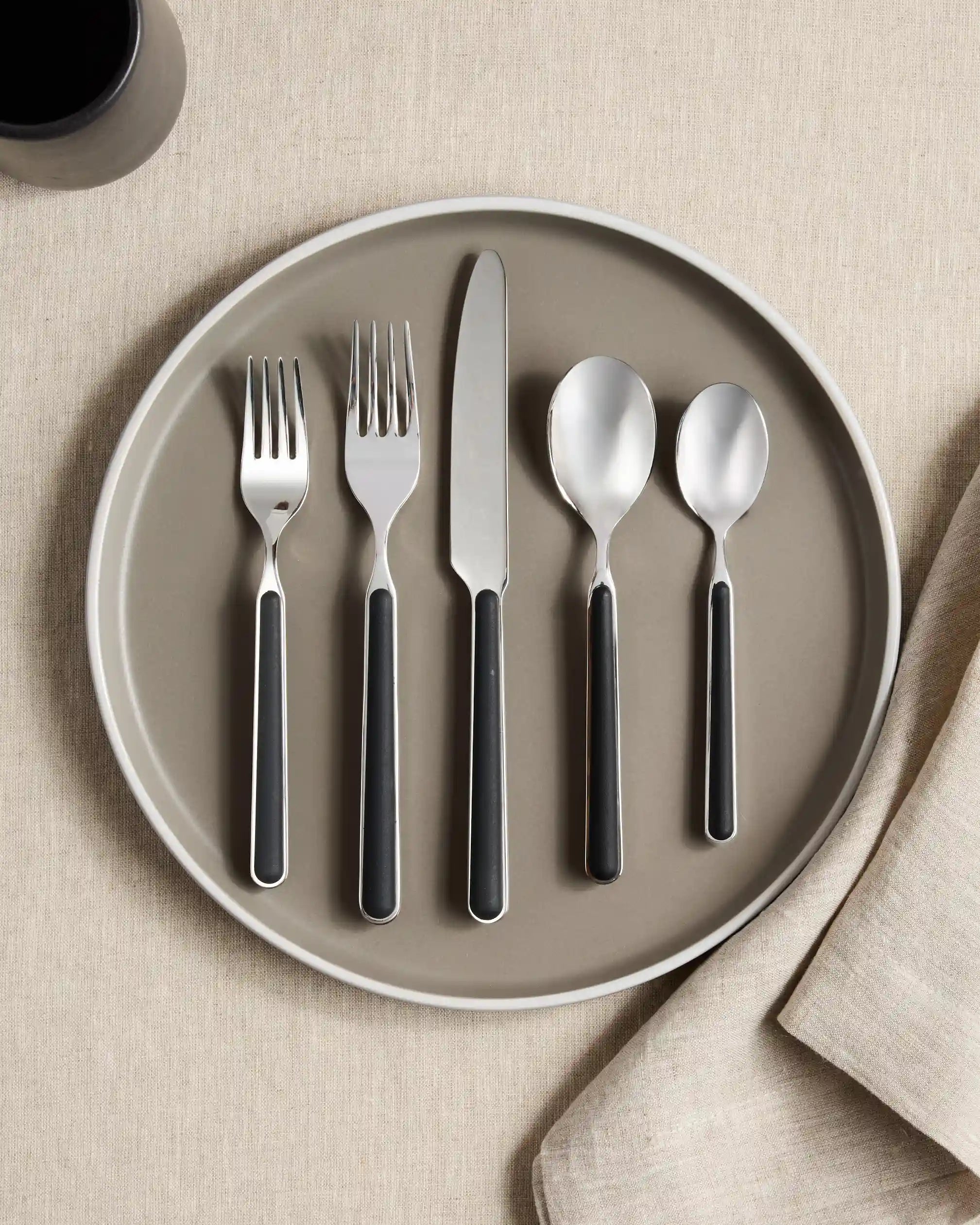 Fantasia Flatware 20-Pc Set by Mepra