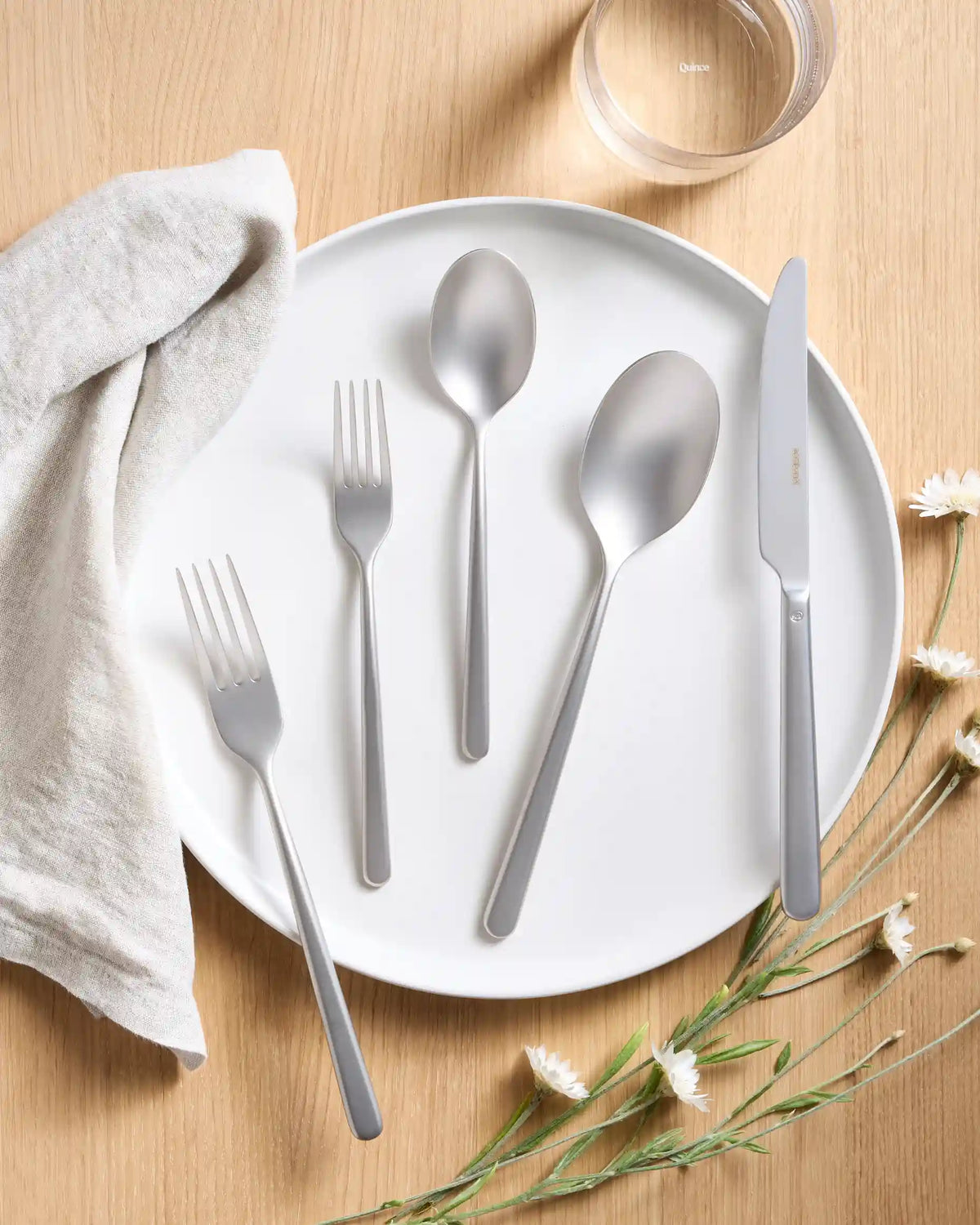 Gia Minimalist 20 Piece Flatware Set