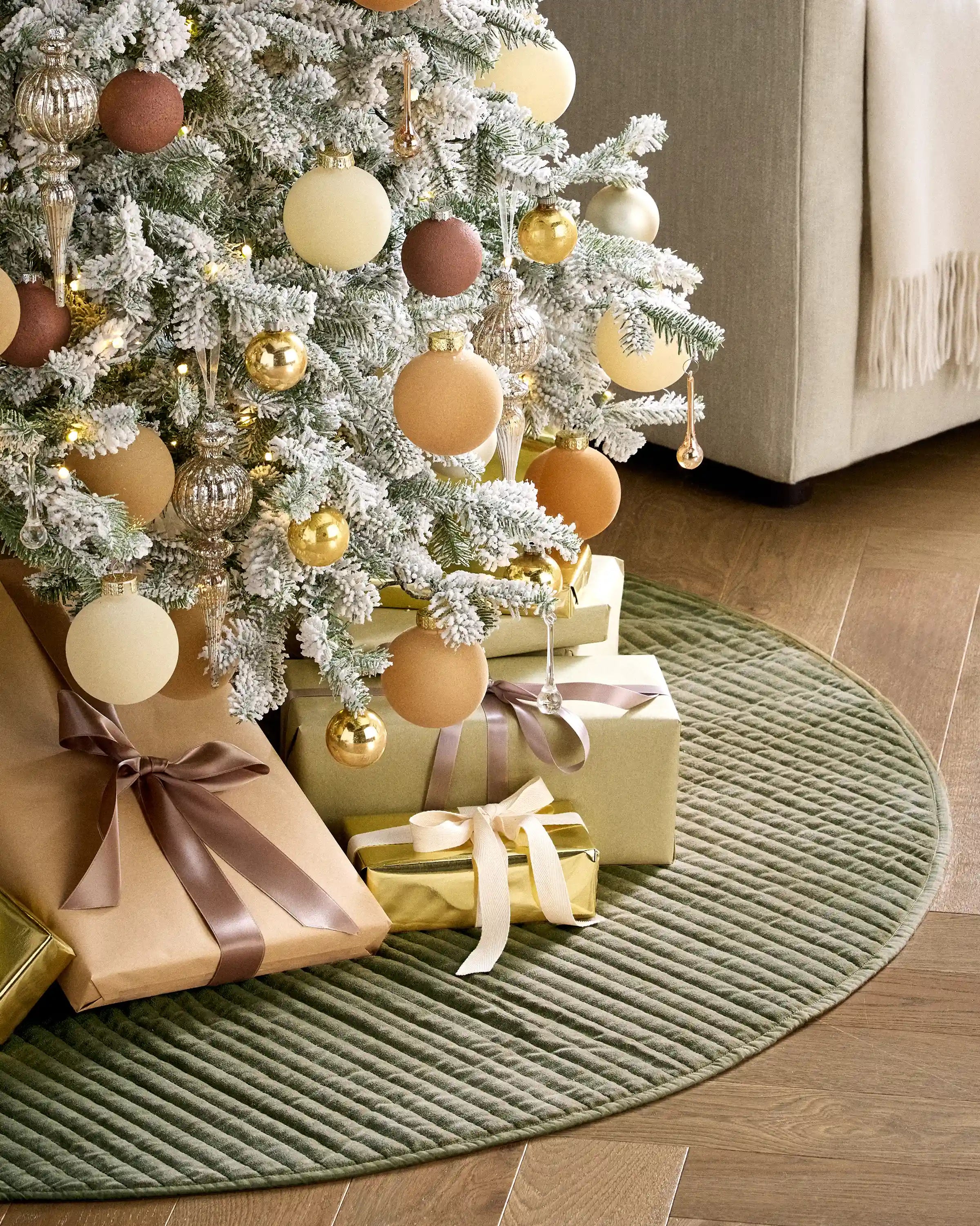 Cotton Velvet Tree Skirt