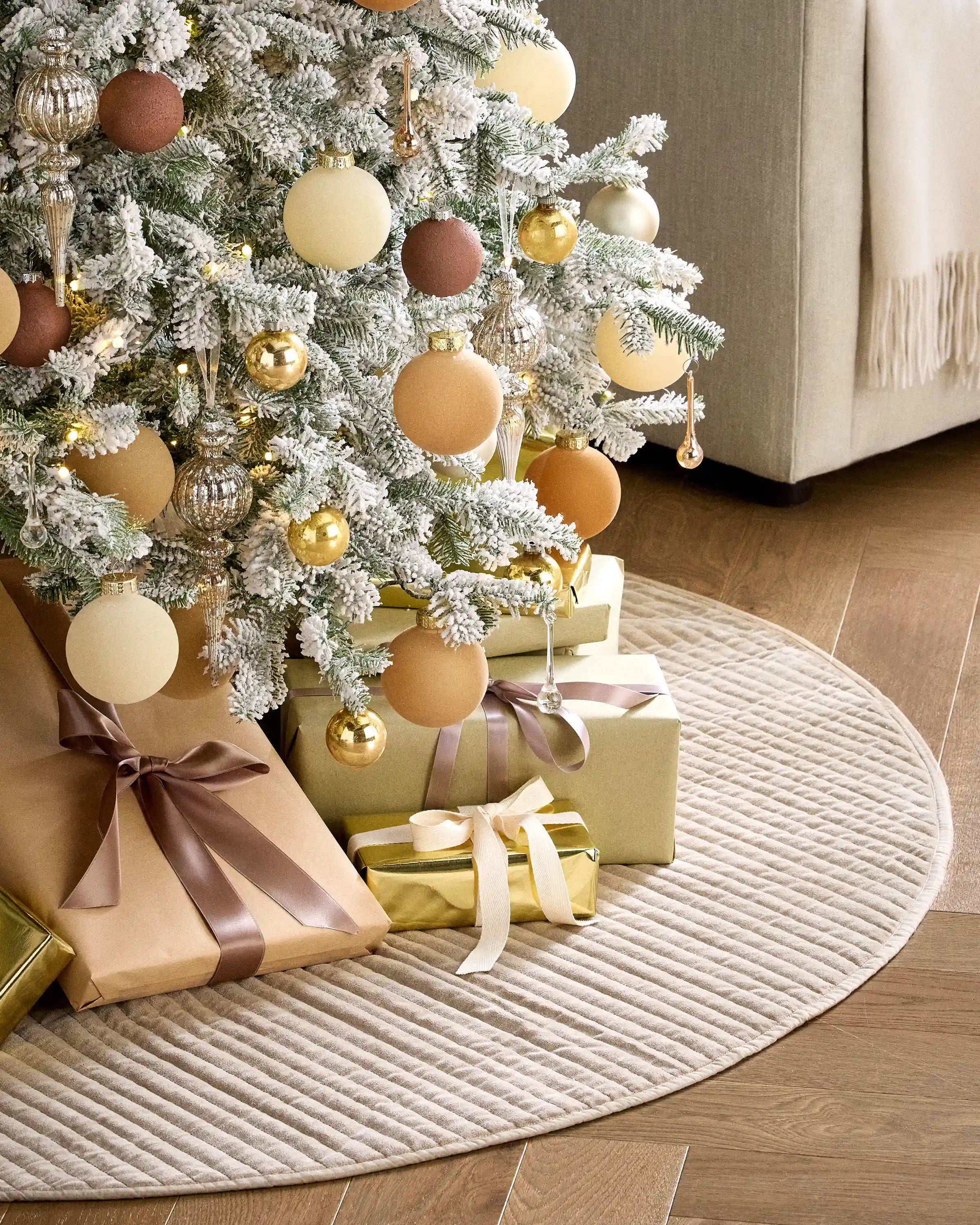 Cotton Velvet Tree Skirt