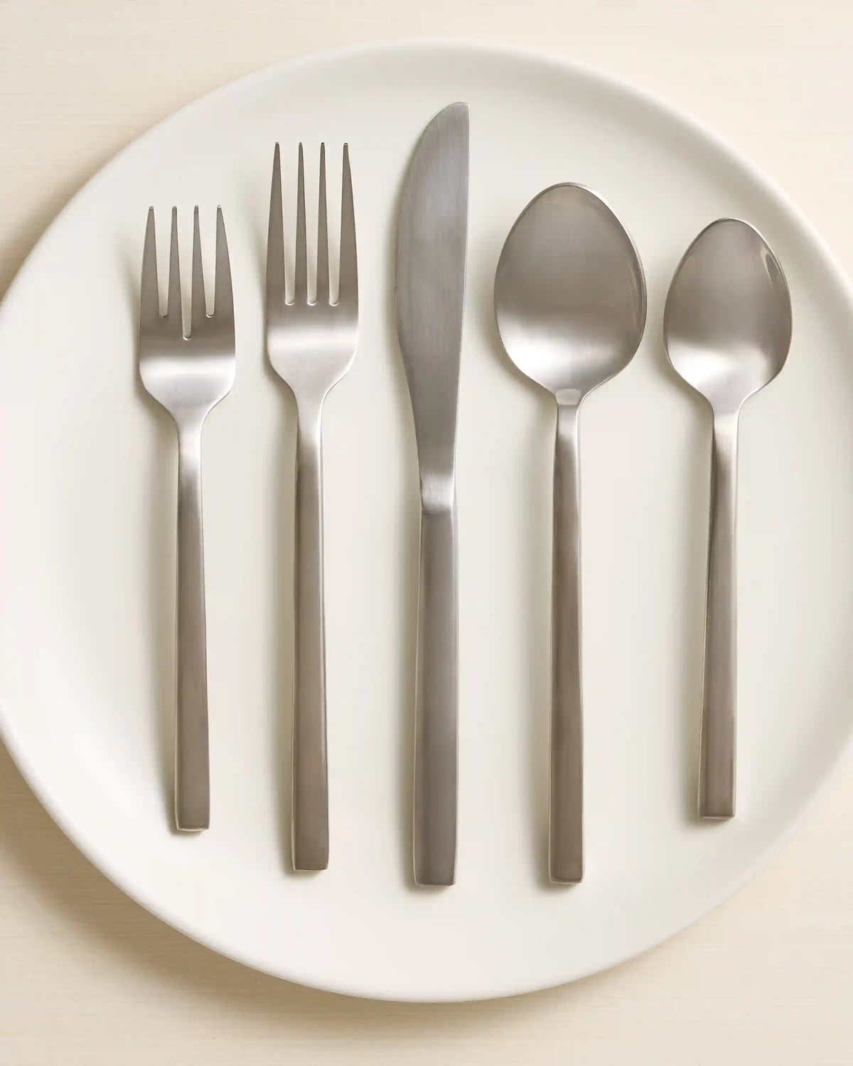 Arezzo 20 Piece Flatware Set