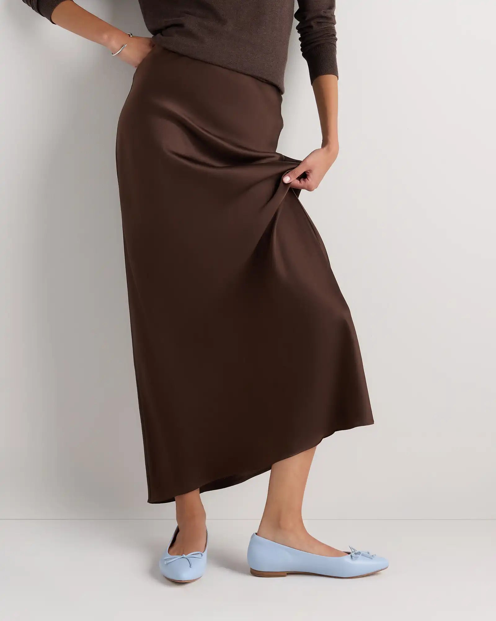 Italian Leather Pointed Bow Flat