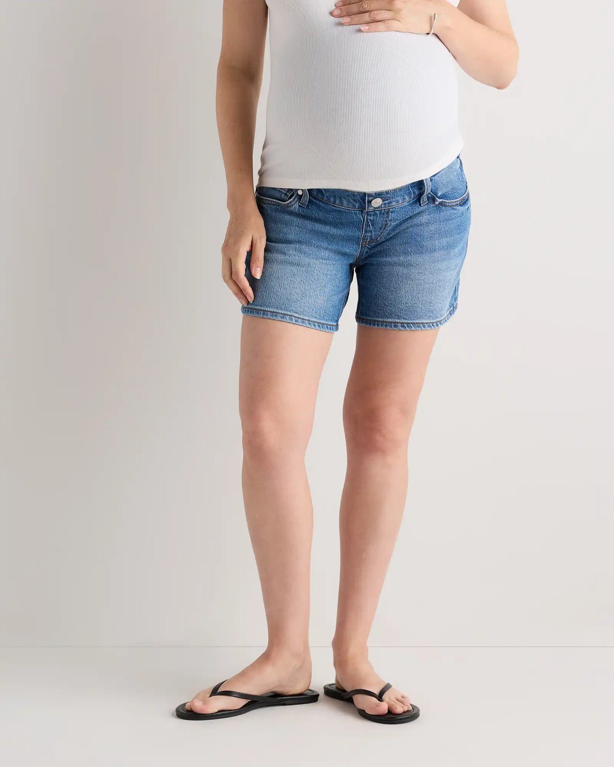 Lila Stretch Maternity Vintage Shorts