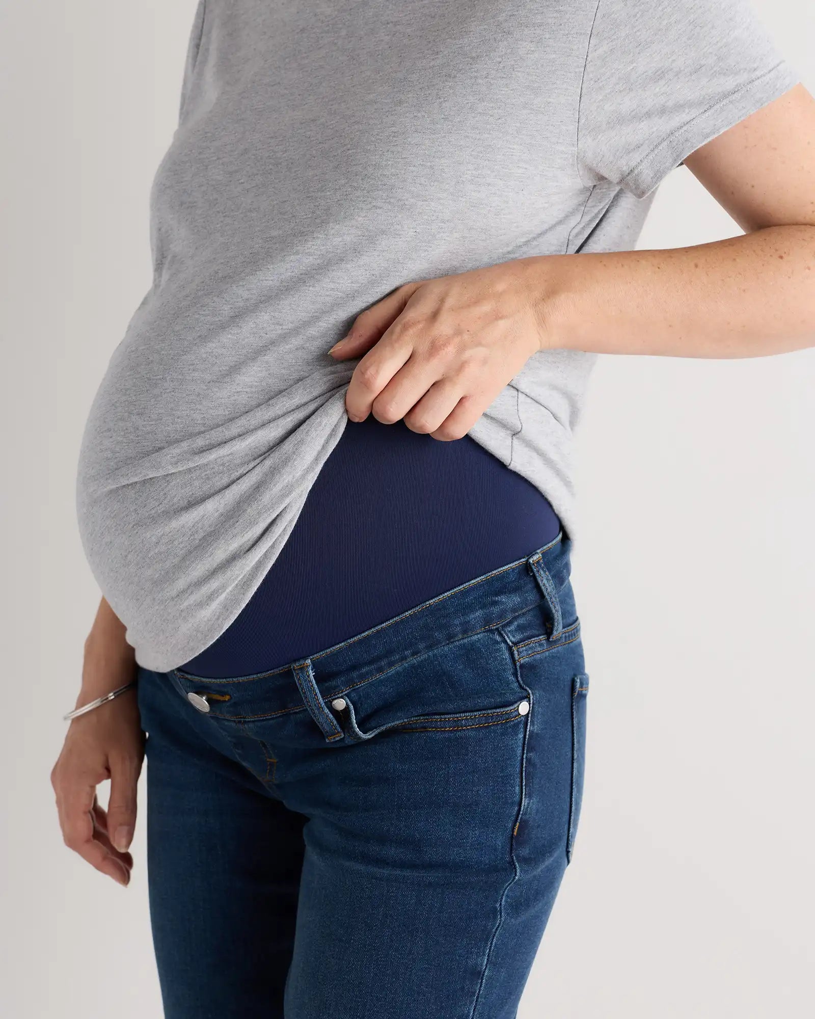 Lila Stretch Maternity Straight Jeans
