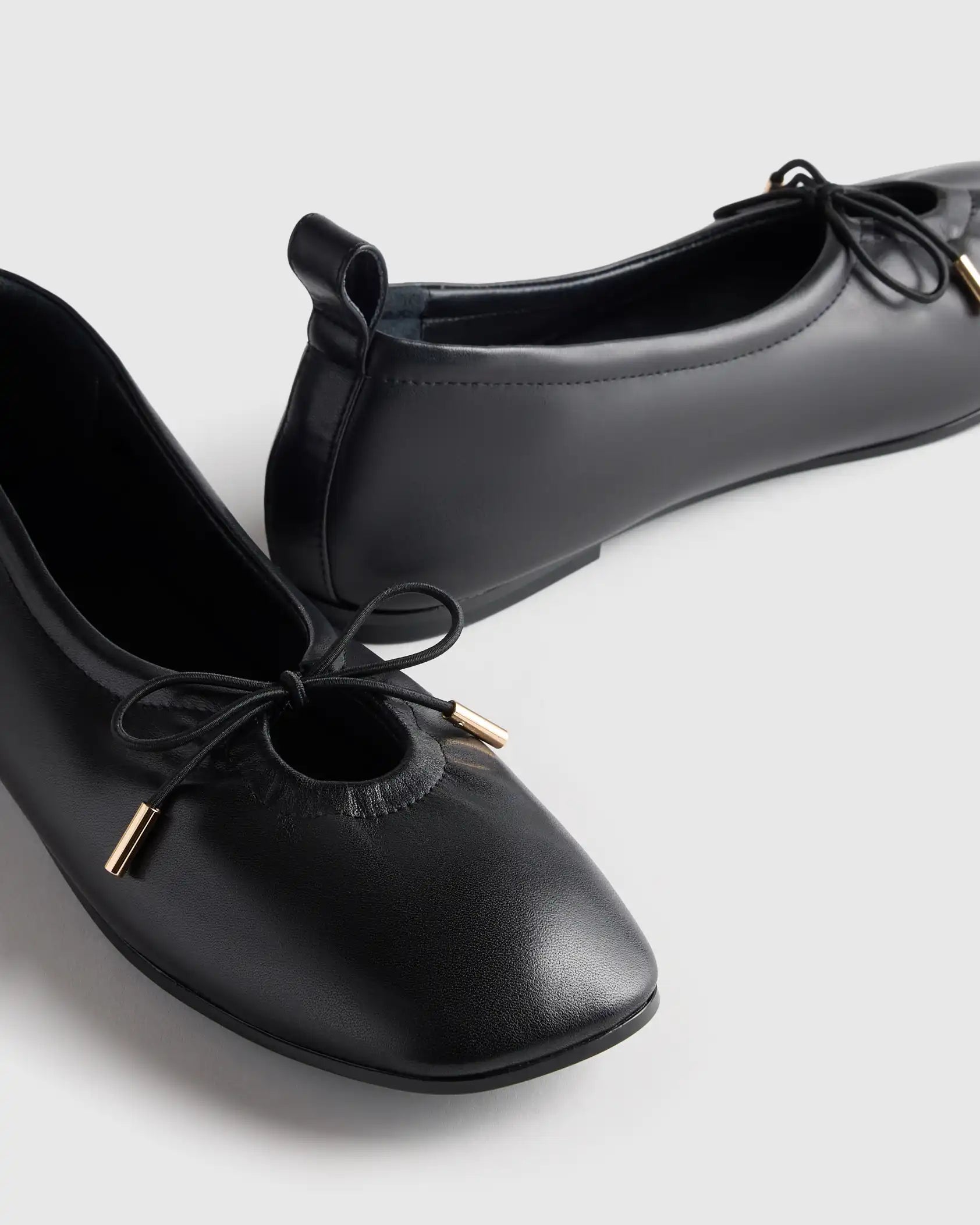 Italian Leather Keyhole Ballet Flat