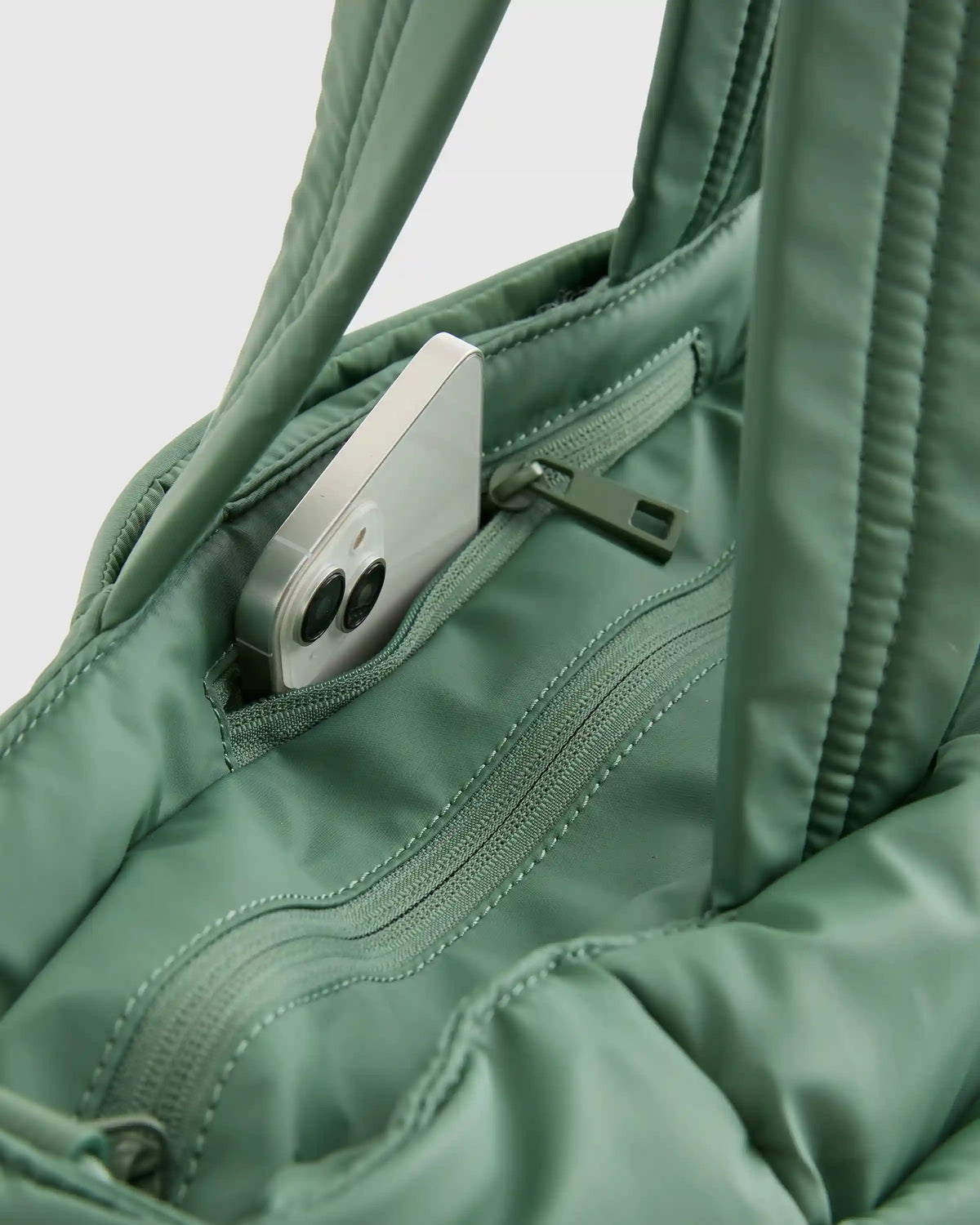 Water Repellent Puff Expandable Tote