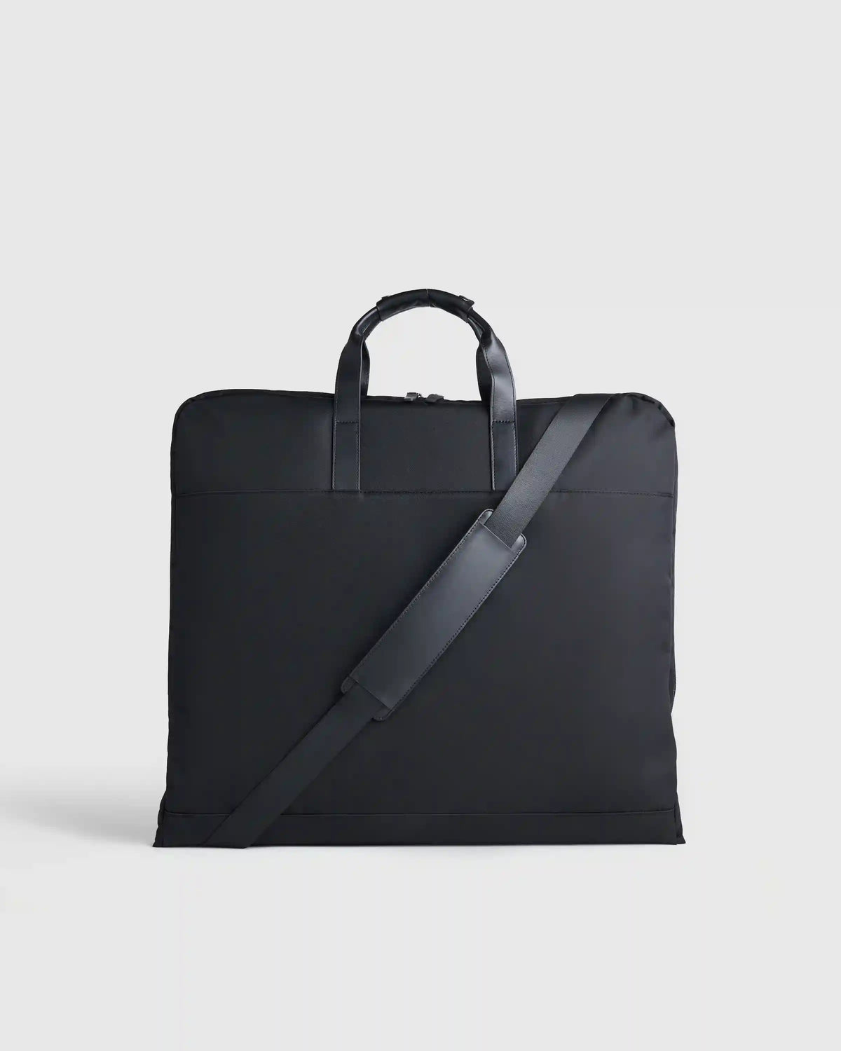 Voyage Nylon Garment Bag