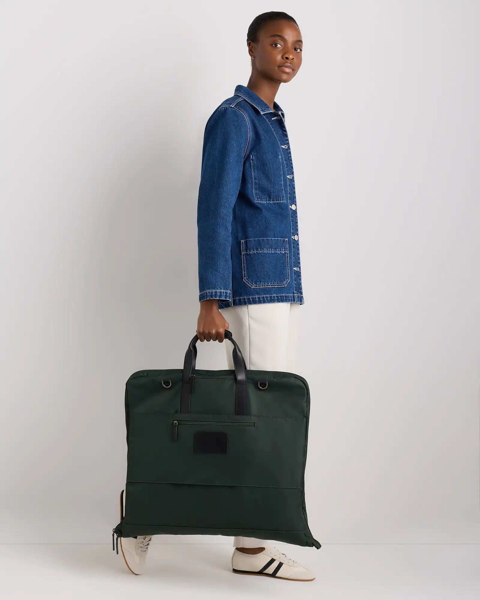 Voyage Nylon Garment Bag