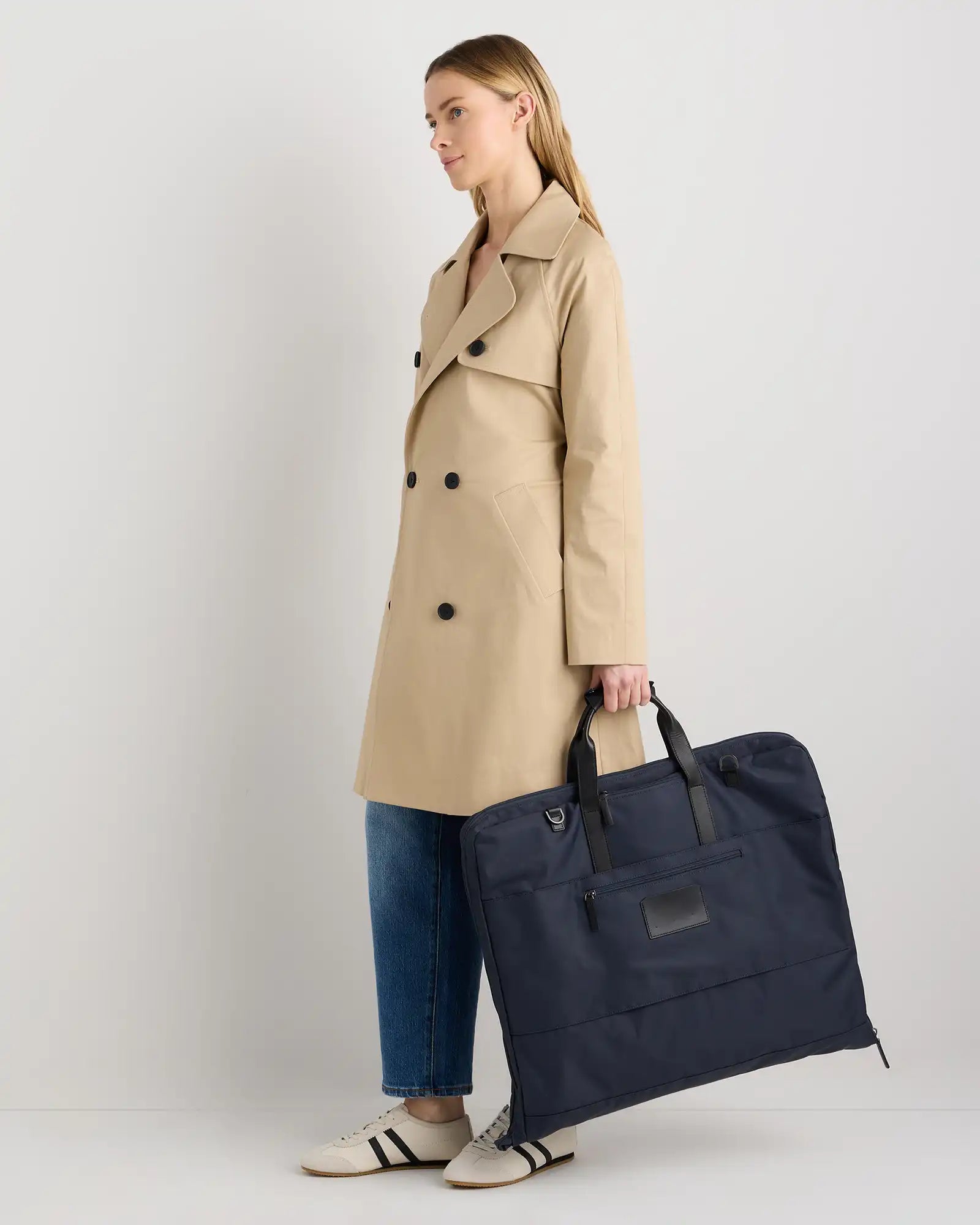 Voyage Nylon Garment Bag