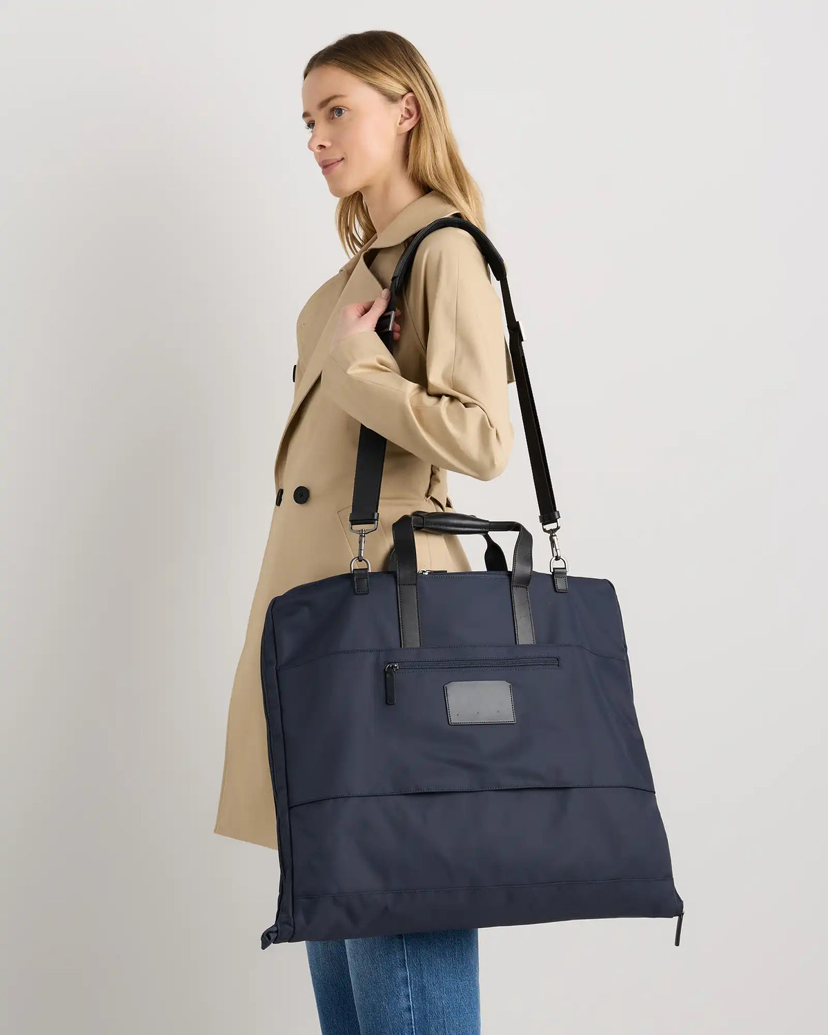 Voyage Nylon Garment Bag
