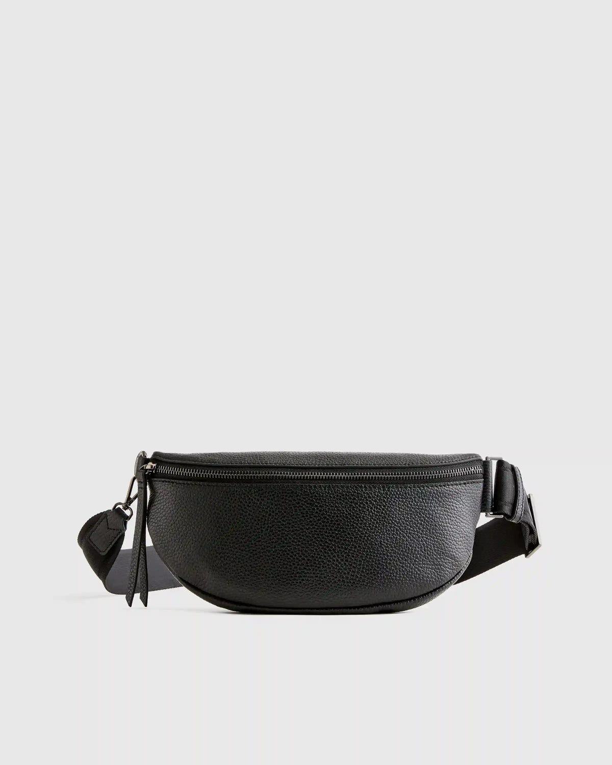 Quinn Sling Bag