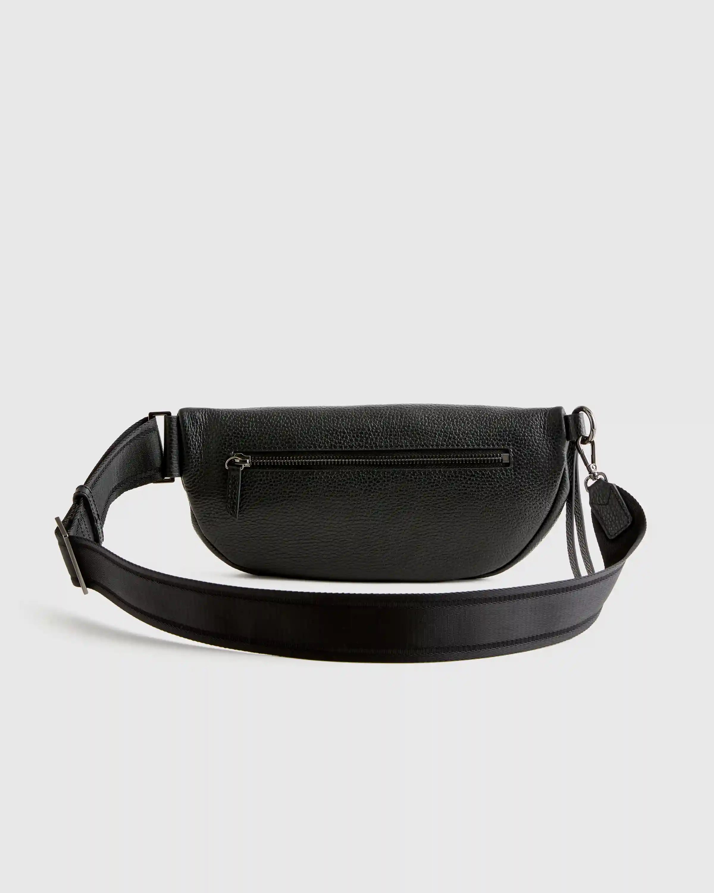 Quinn Sling Bag