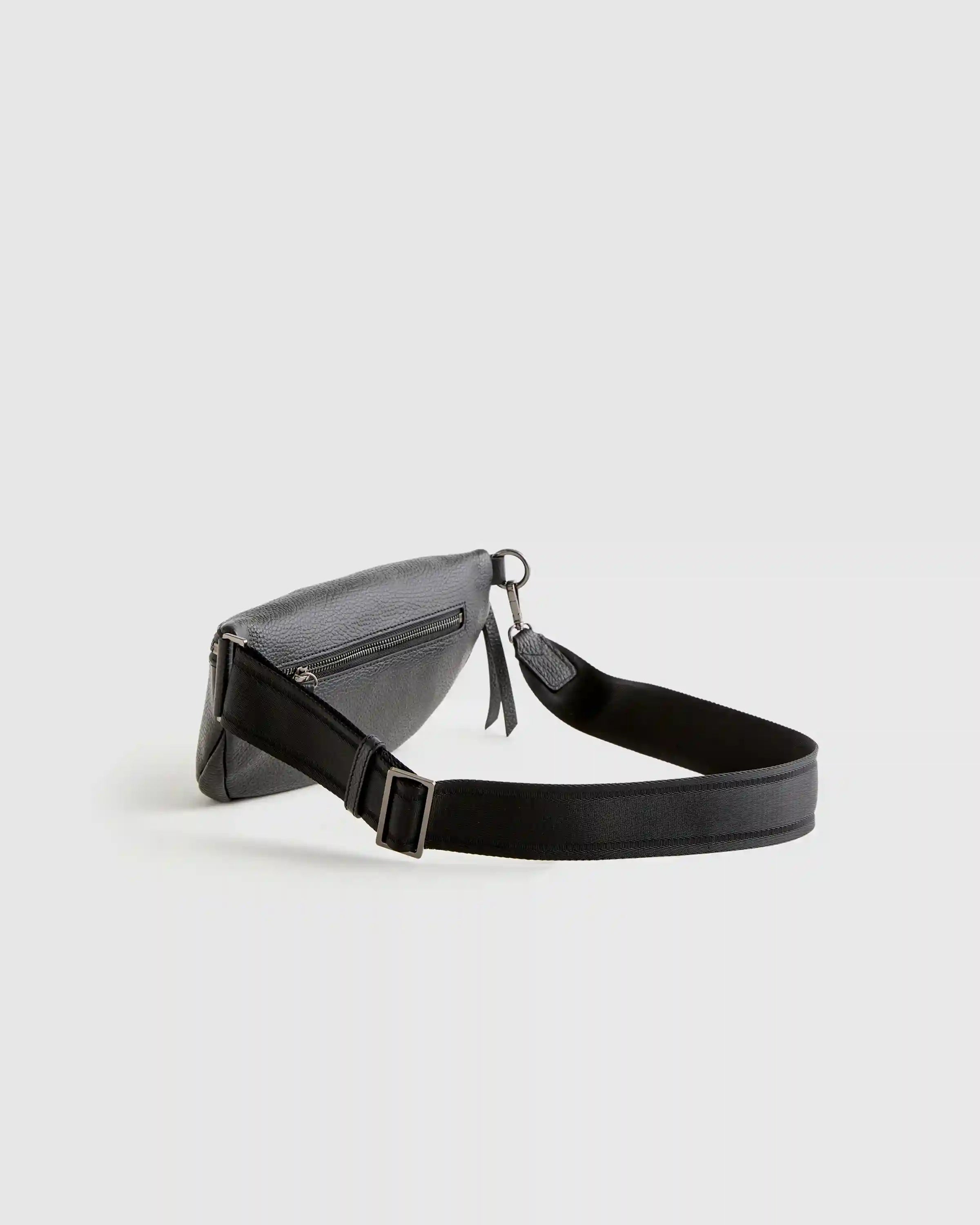 Quinn Sling Bag