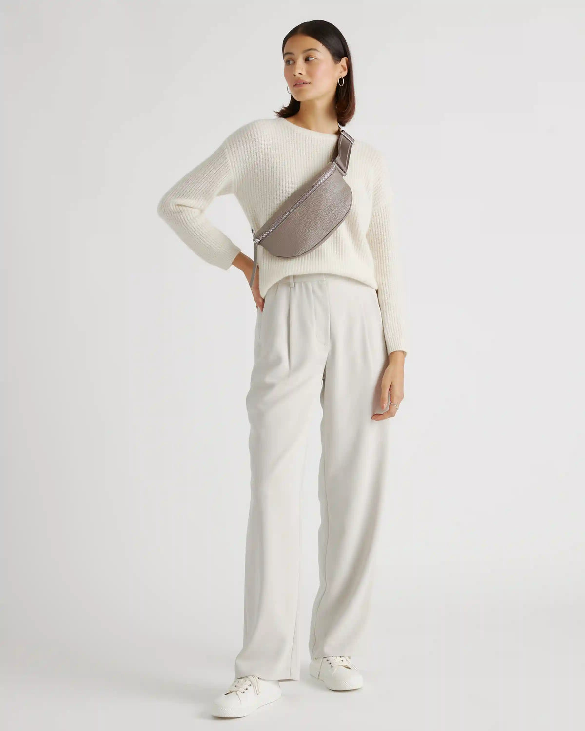 Quinn Sling Bag