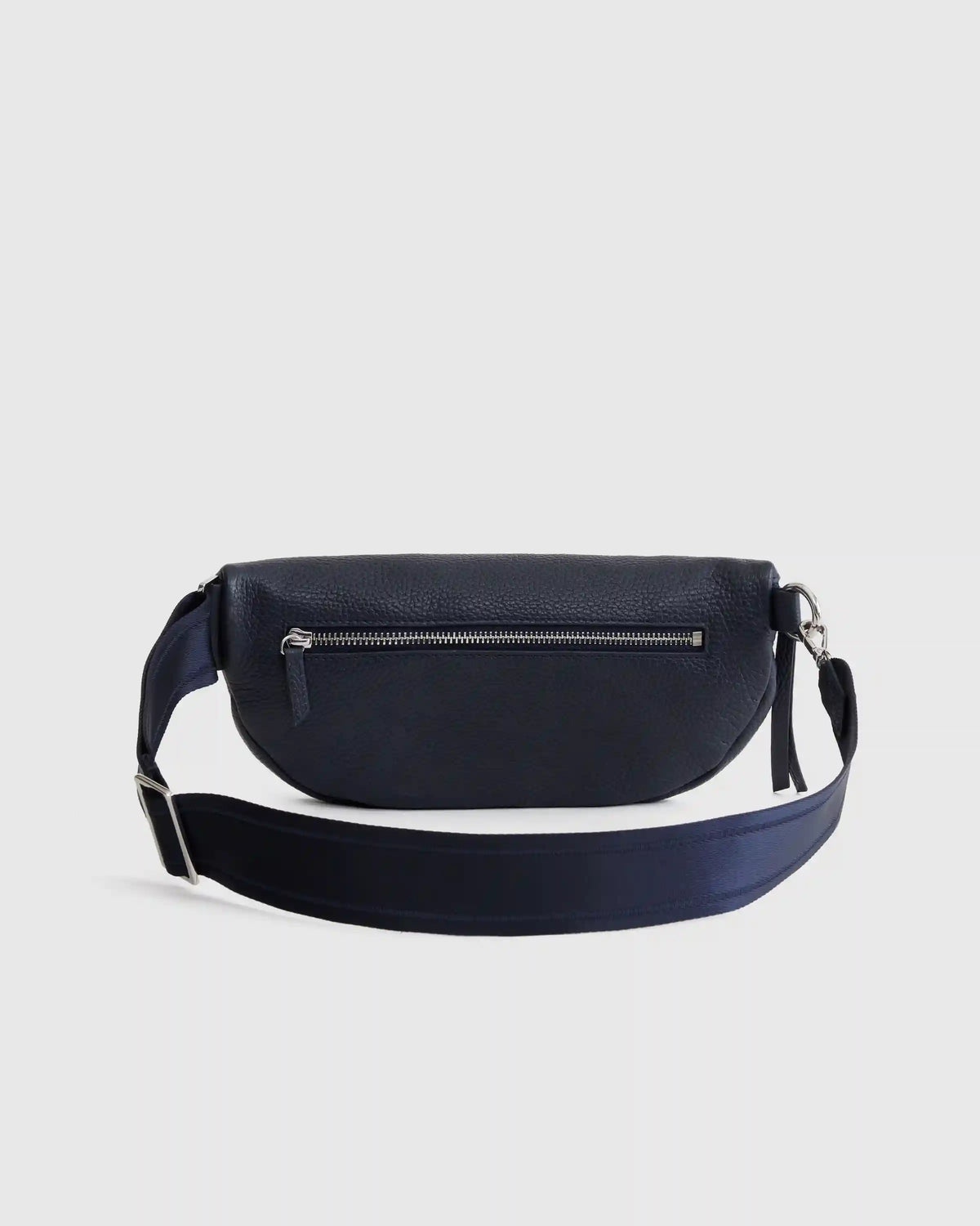Quinn Sling Bag