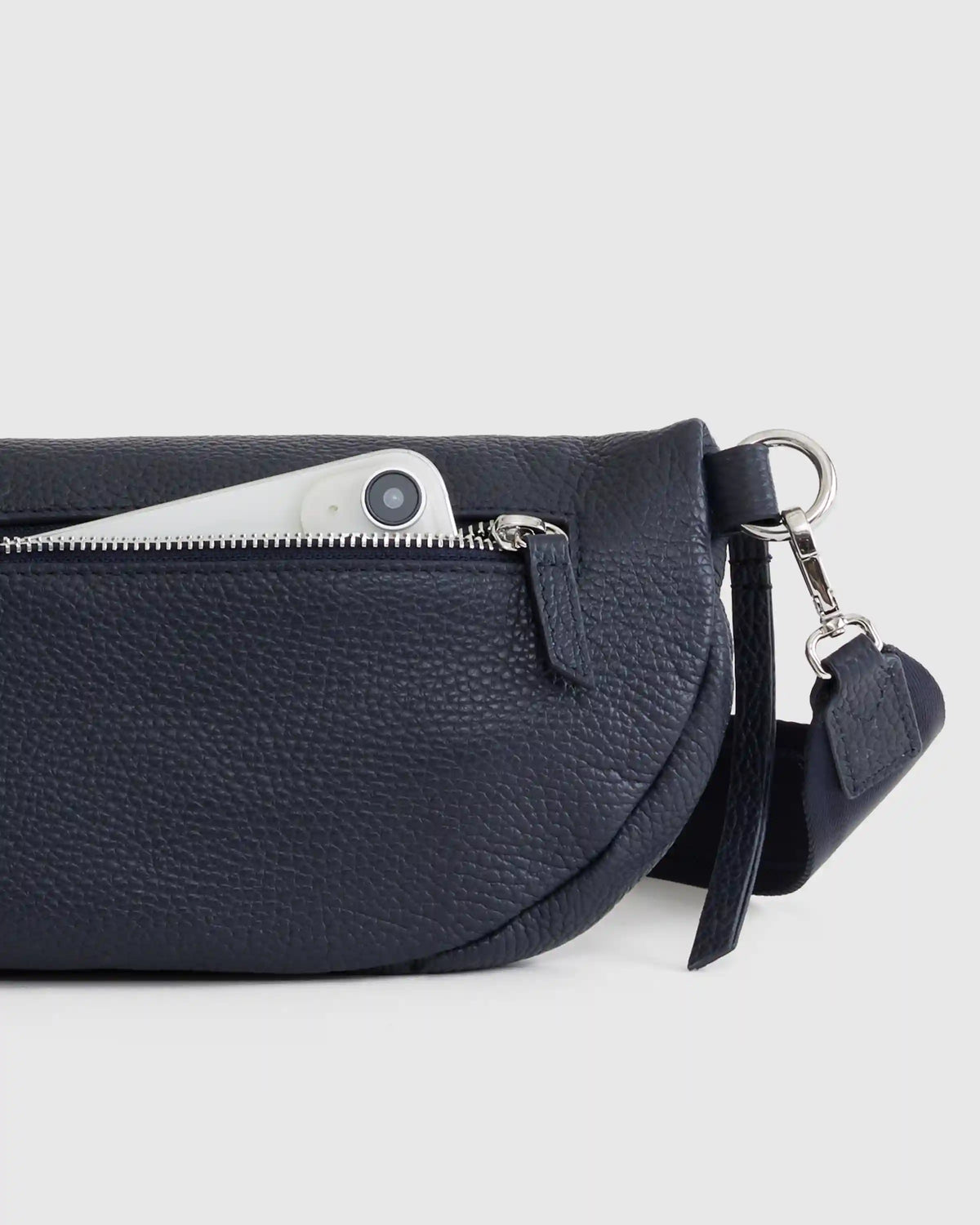 Quinn Sling Bag
