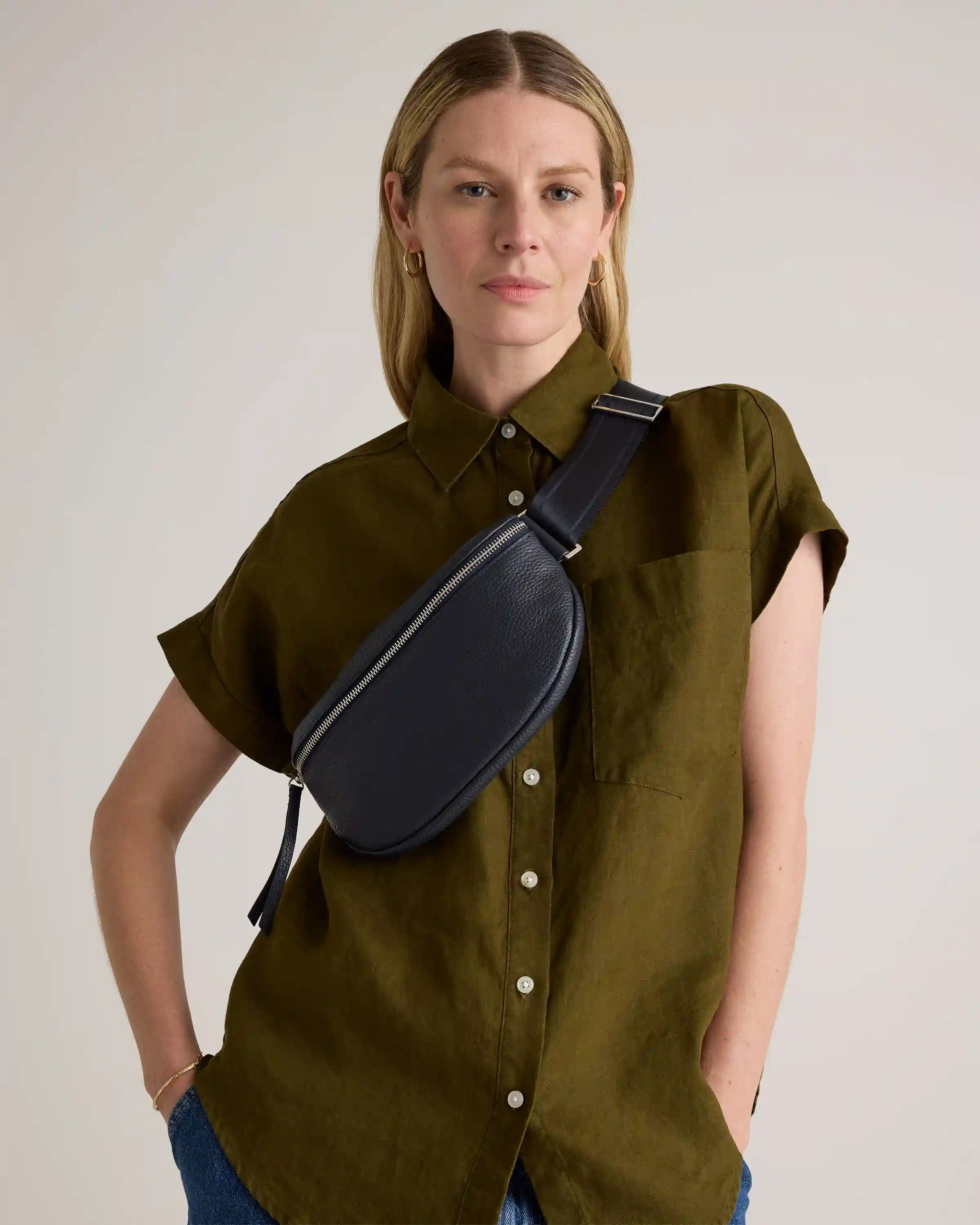 Quinn Sling Bag