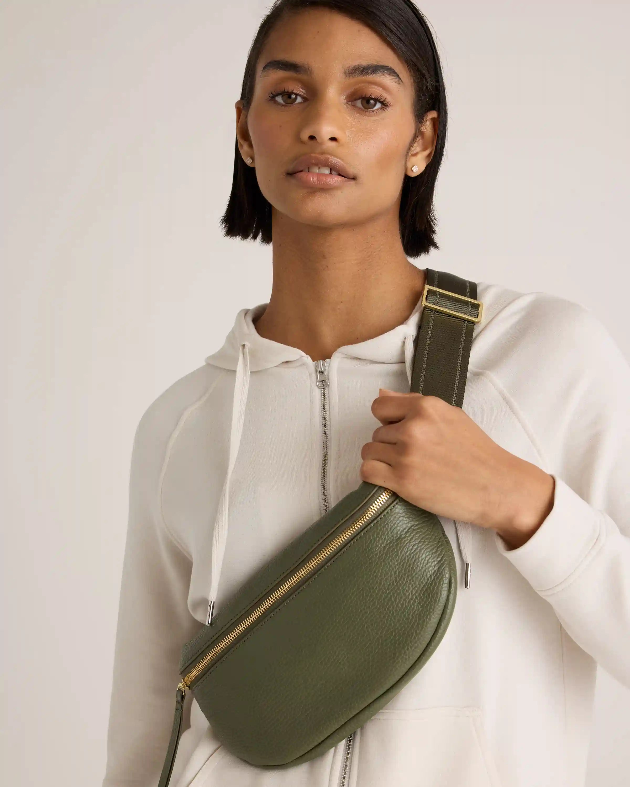 Quinn Sling Bag
