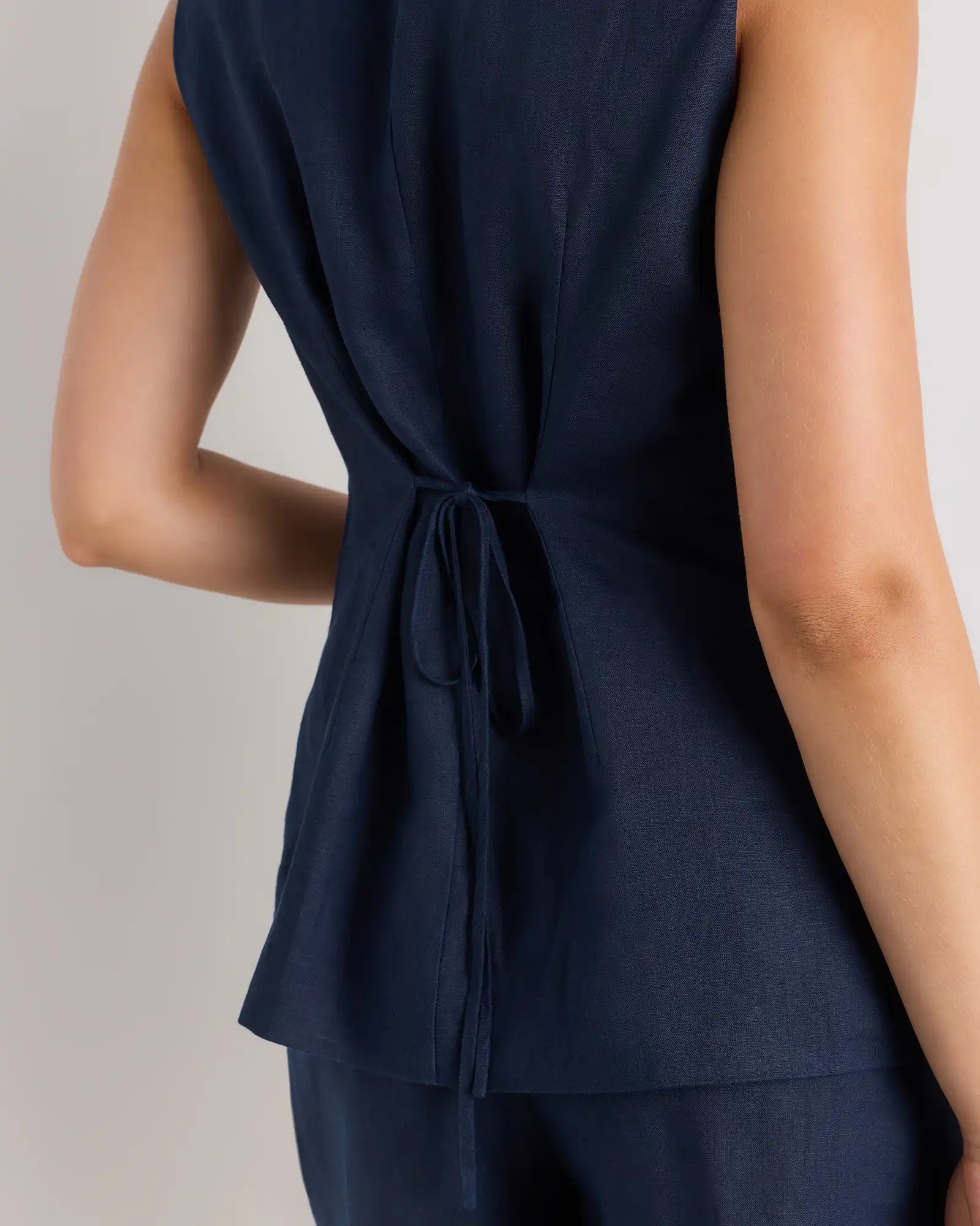 100% European Linen Longline Vest
