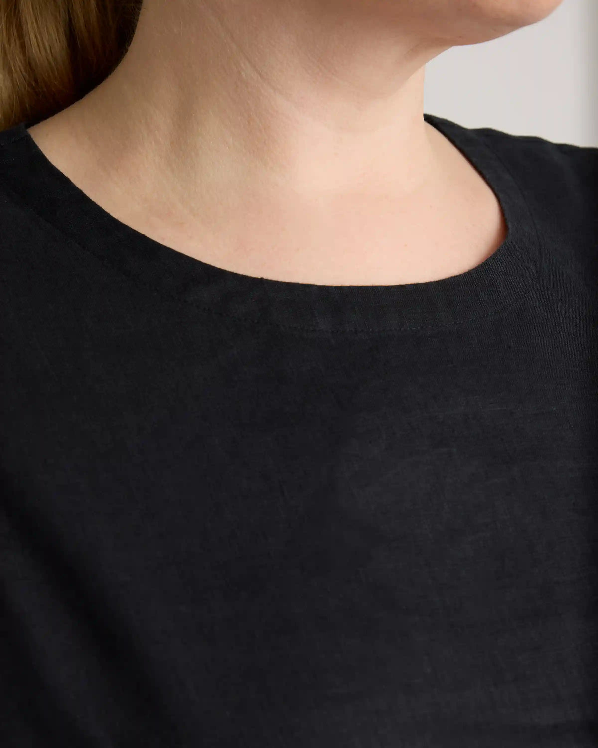100% European Linen Tank