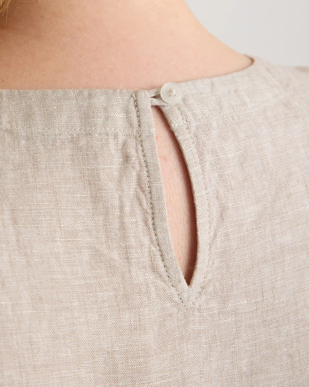 100% European Linen Tank