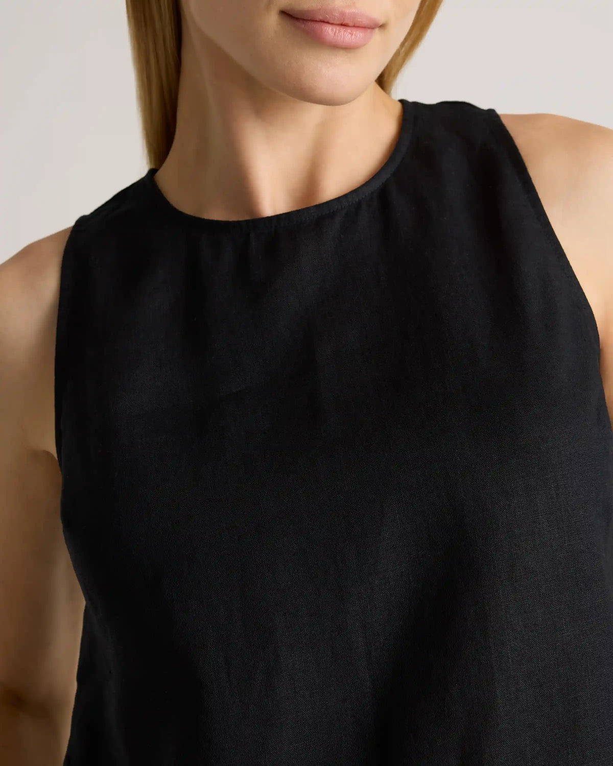 100% European Linen Cropped Tank