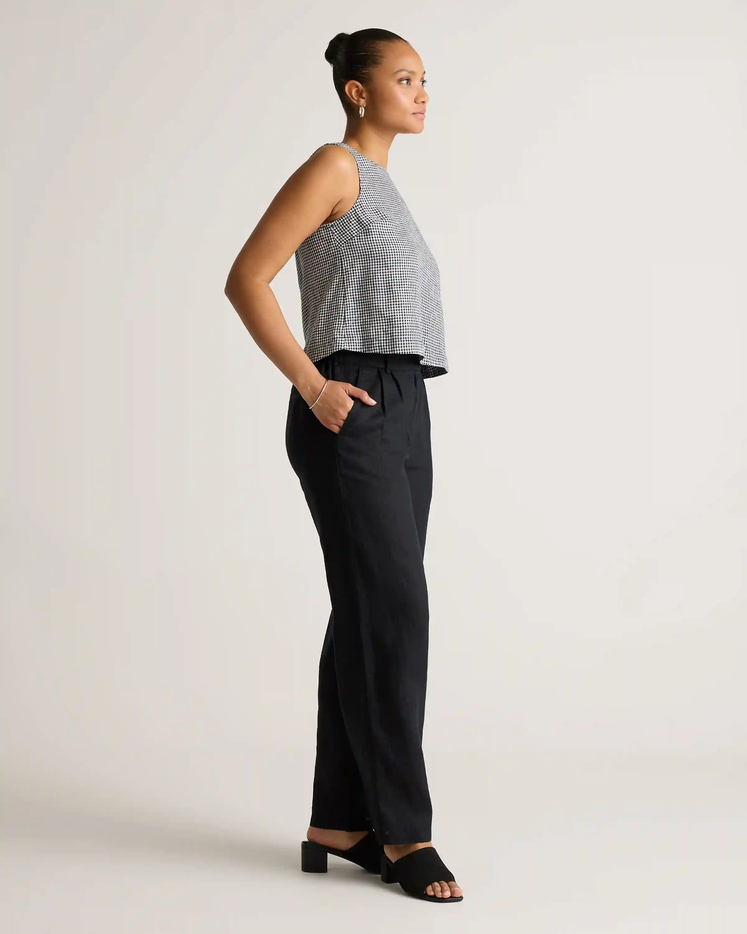 100% European Linen Cropped Tank