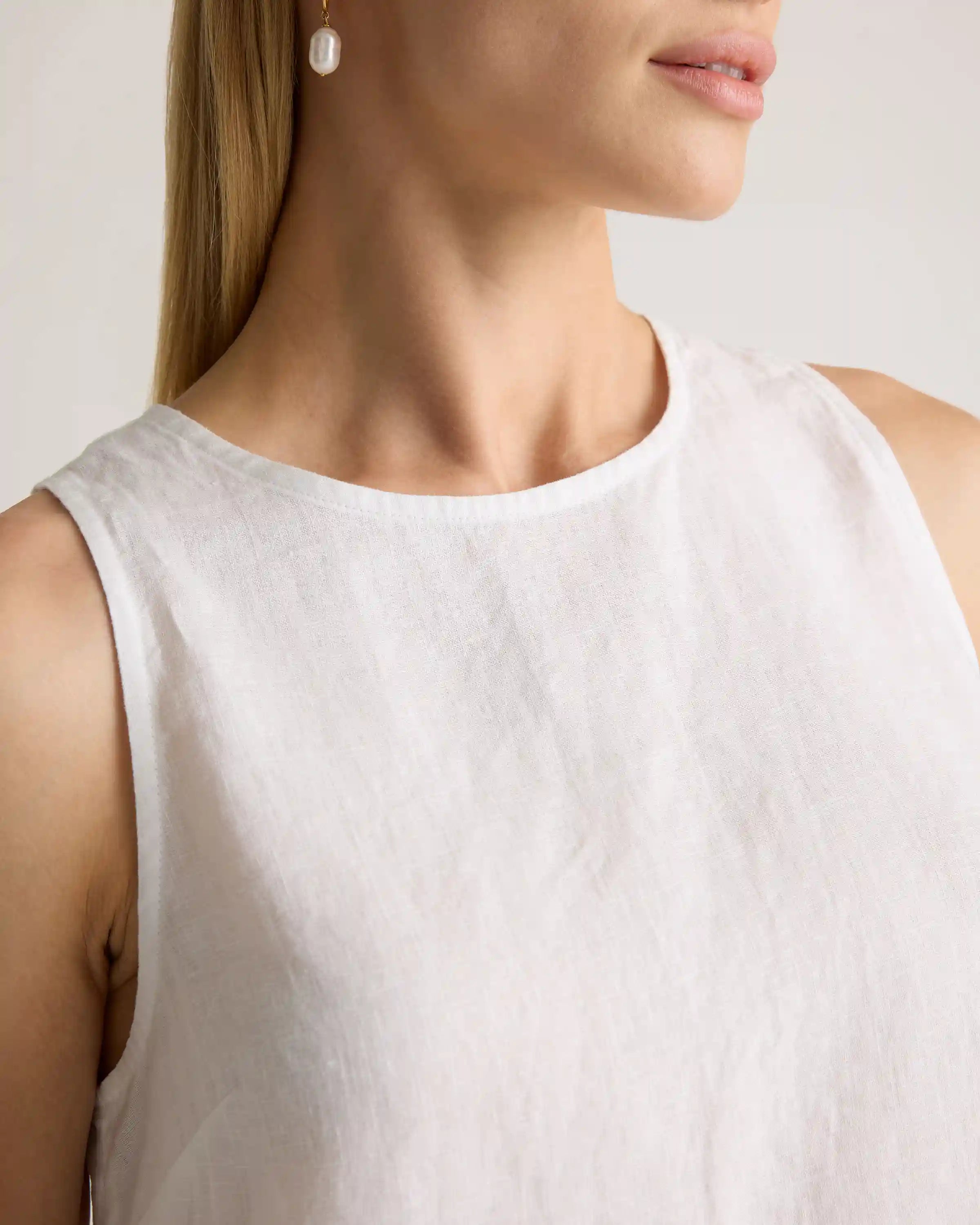 100% European Linen Cropped Tank