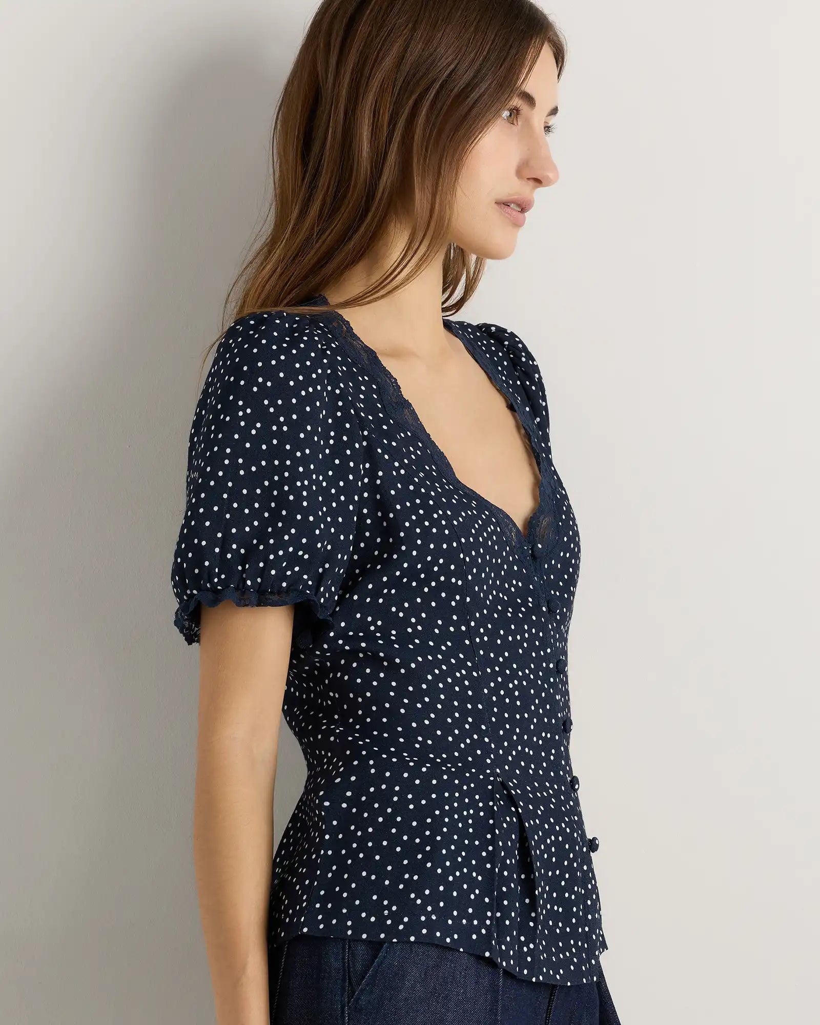 Lightweight Crepe Lace Puff Sleeve Blouse