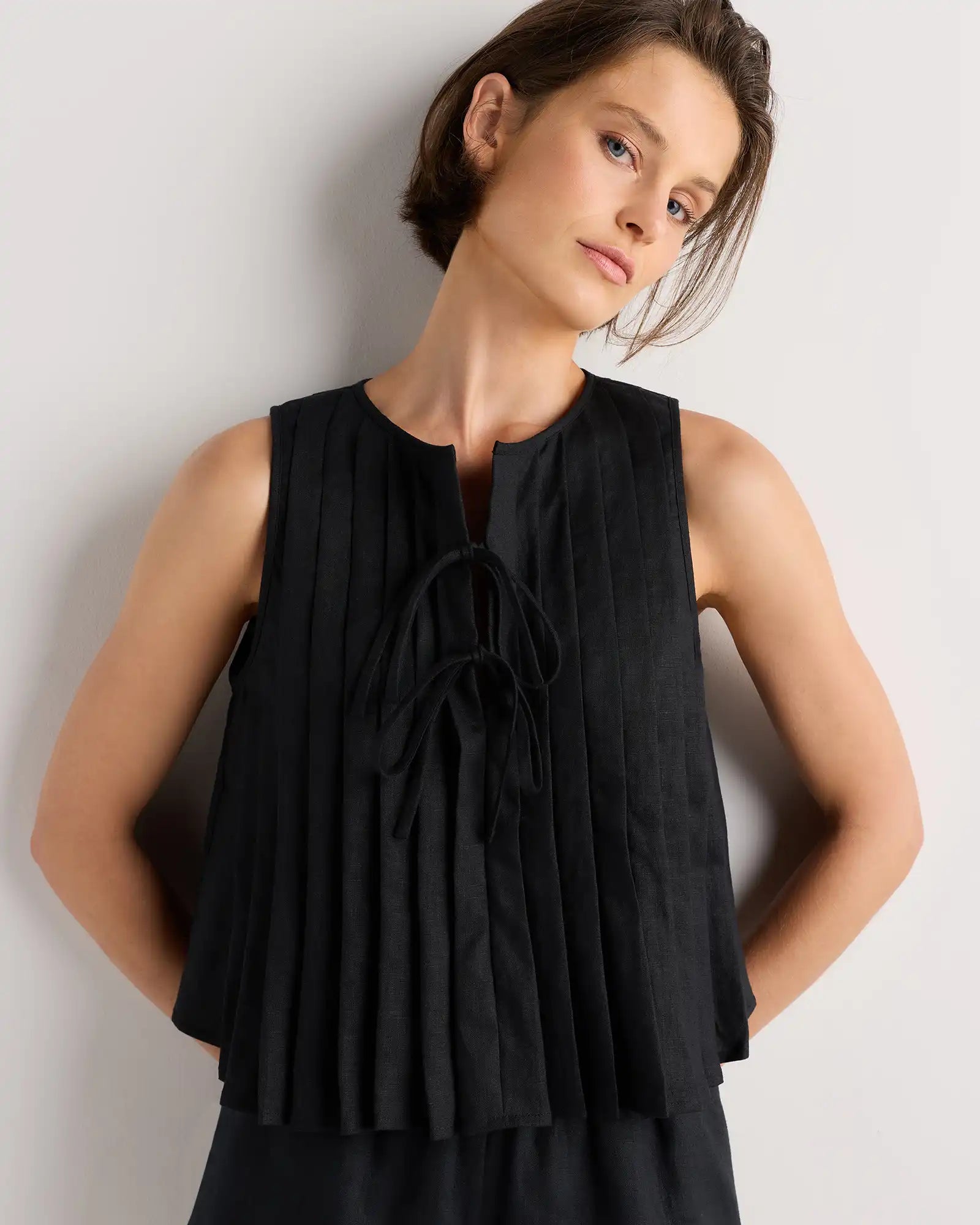 100% European Linen Pleated Tank