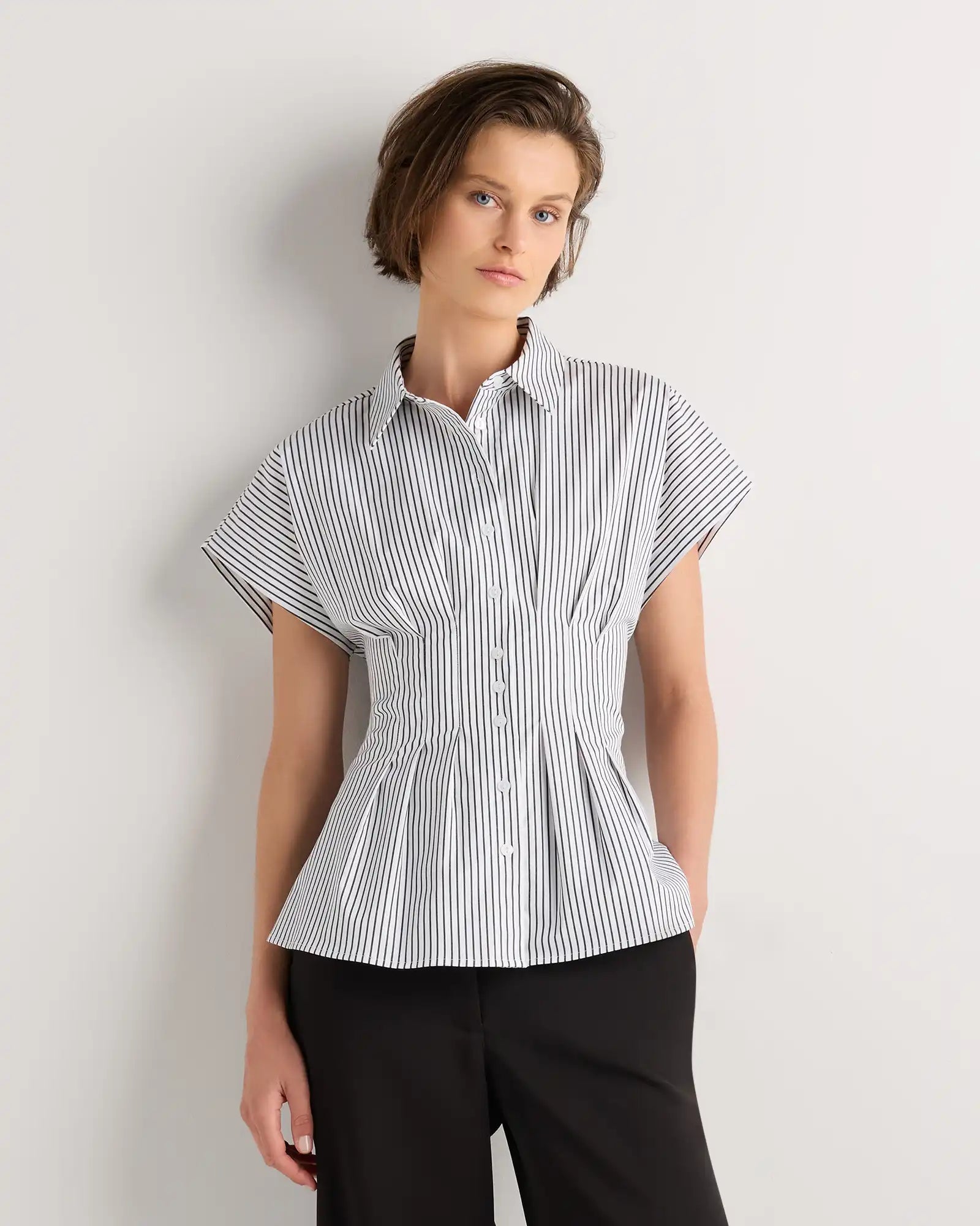 Stretch Twill Pleated Short Sleeve Shirt