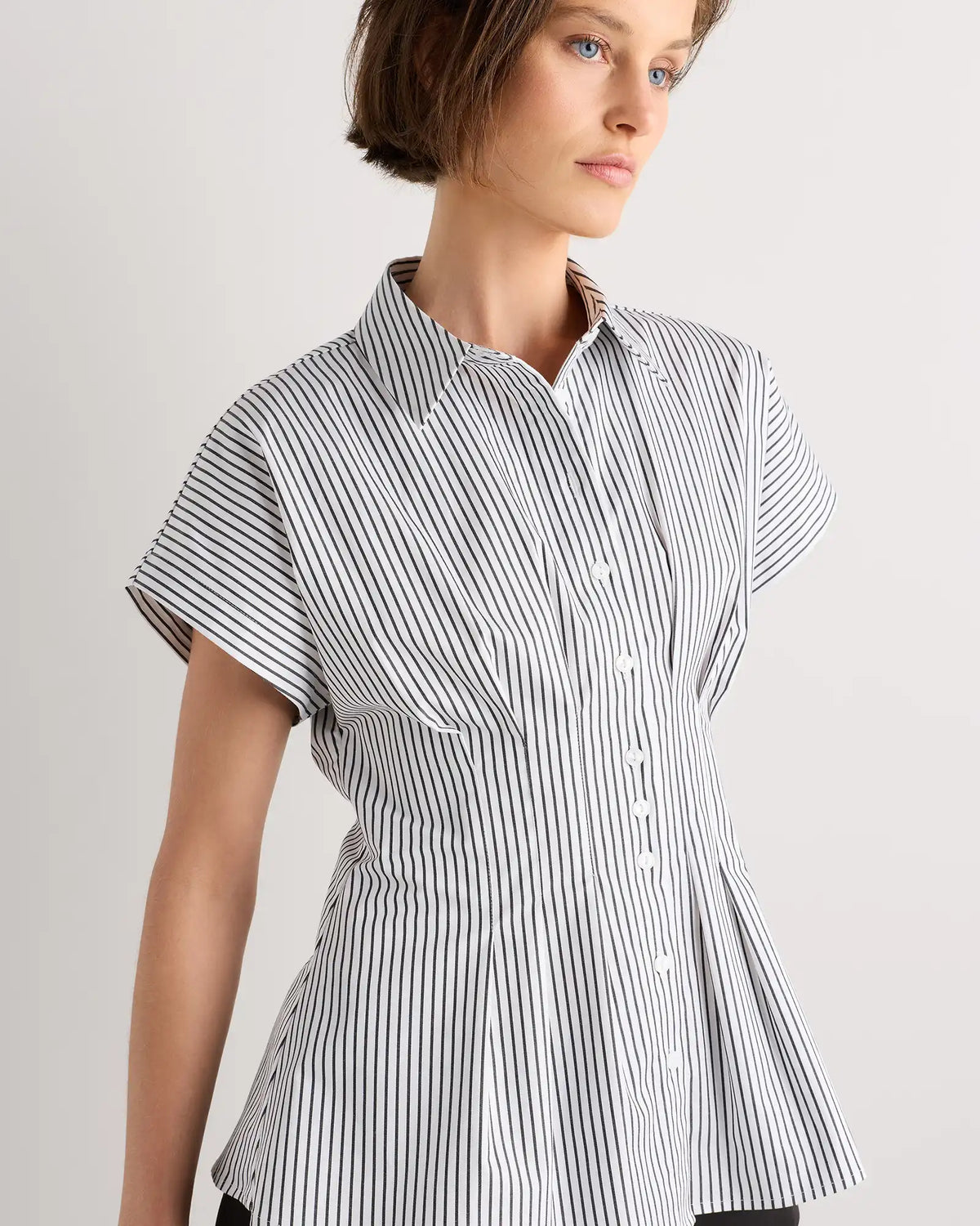 Stretch Twill Pleated Short Sleeve Shirt