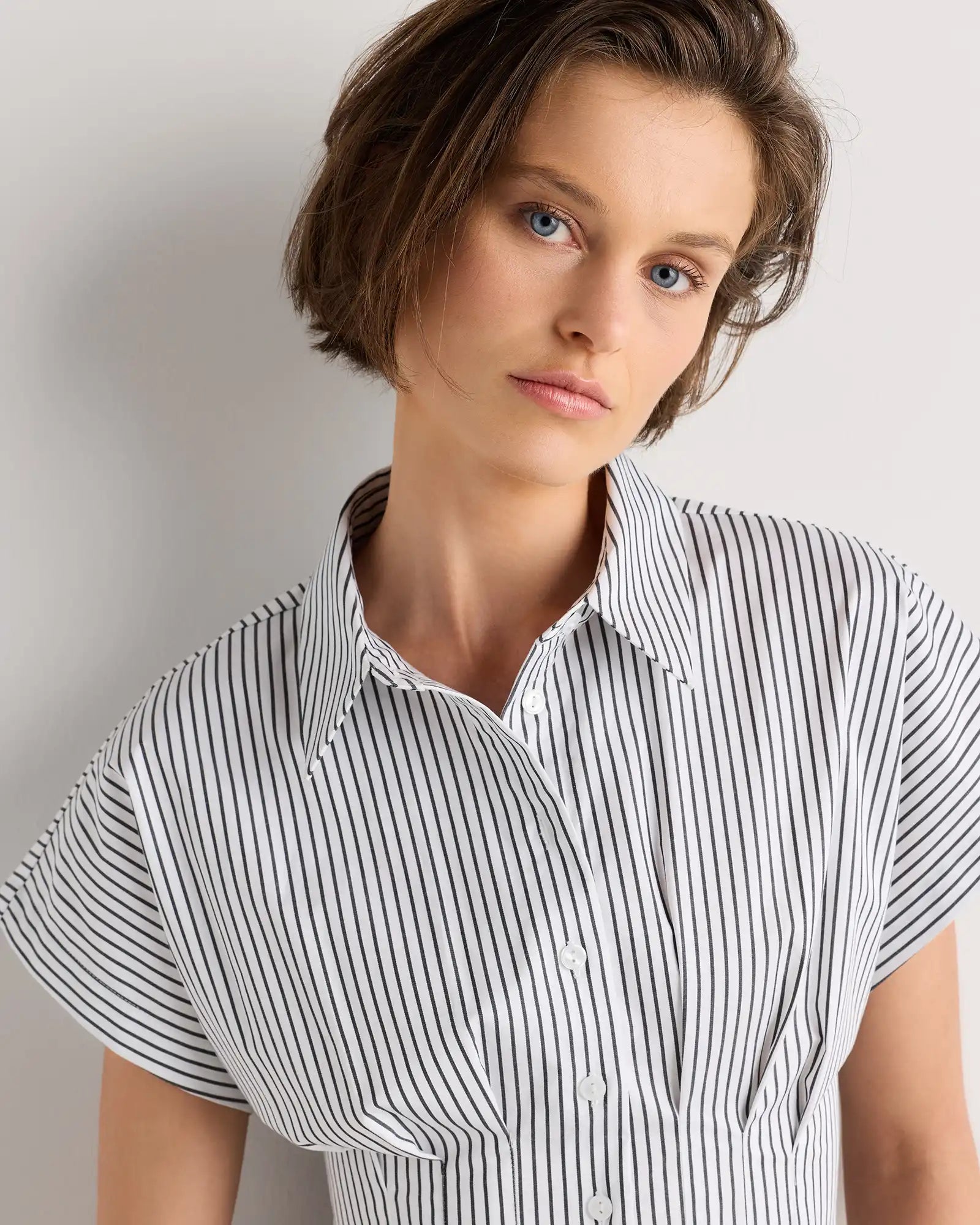 Stretch Twill Pleated Short Sleeve Shirt