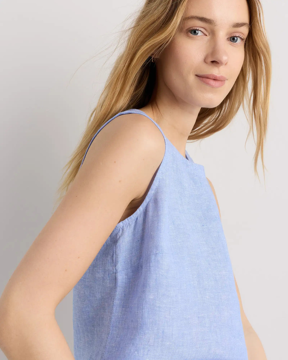 100% European Linen Tank