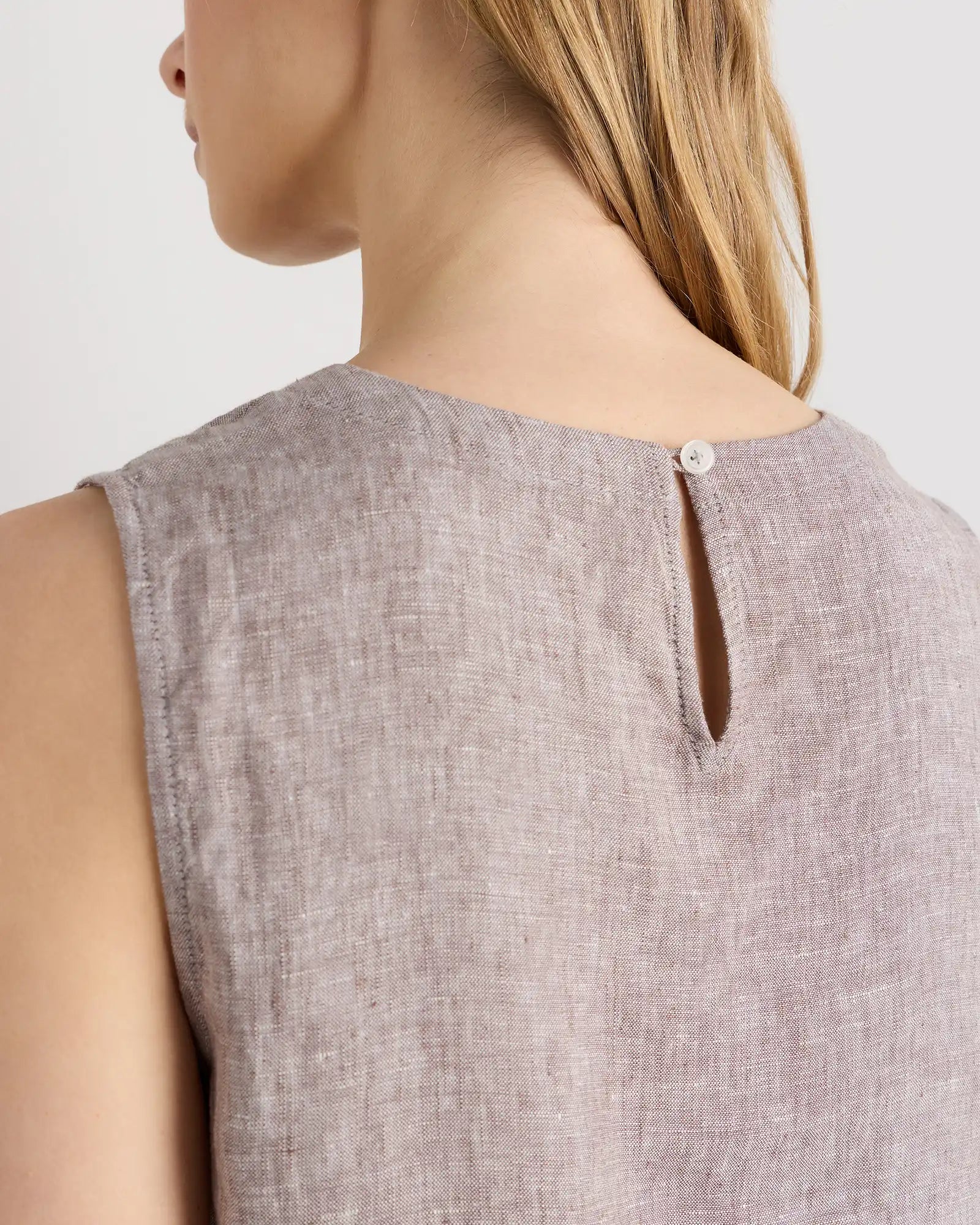 100% European Linen Tank