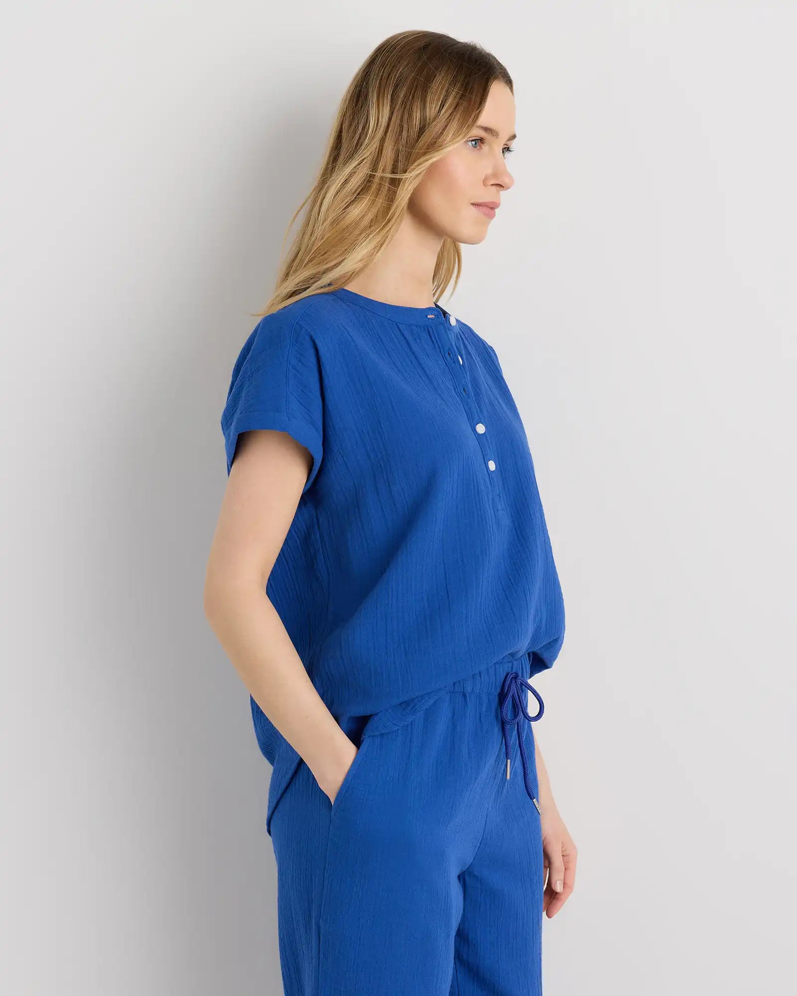 100% Organic Cotton Gauze Roll Sleeve Shirt