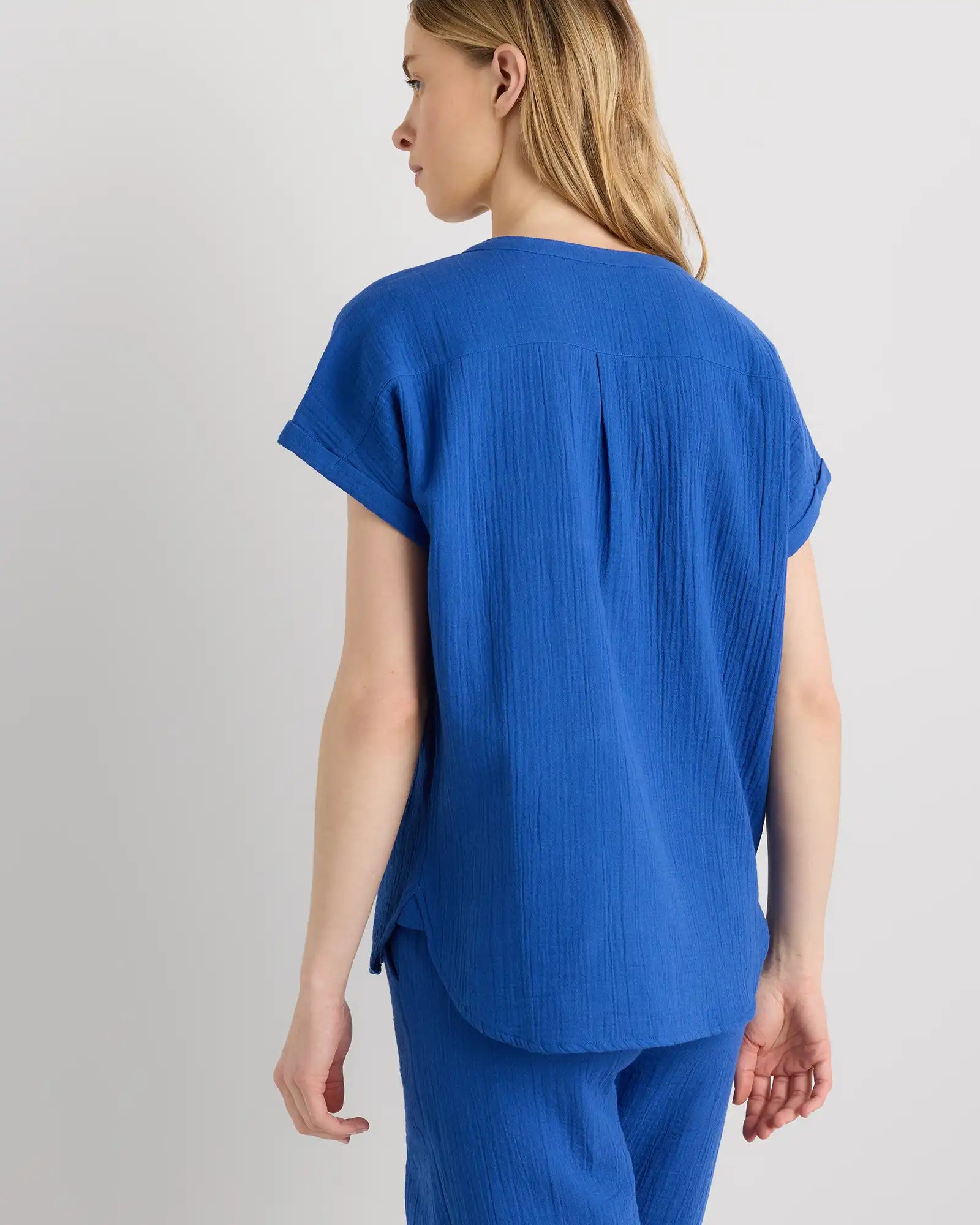100% Organic Cotton Gauze Roll Sleeve Shirt