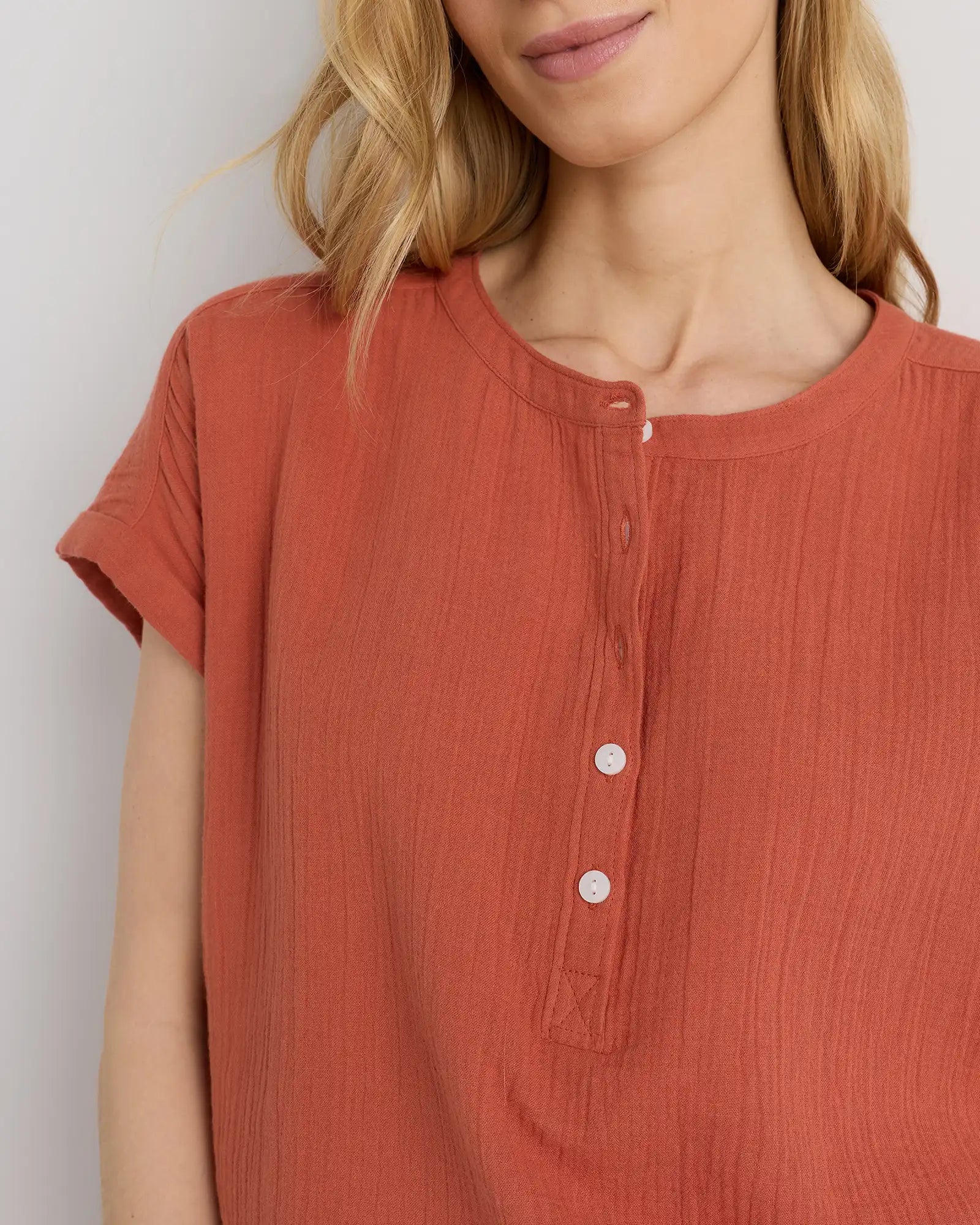 100% Organic Cotton Gauze Roll Sleeve Shirt