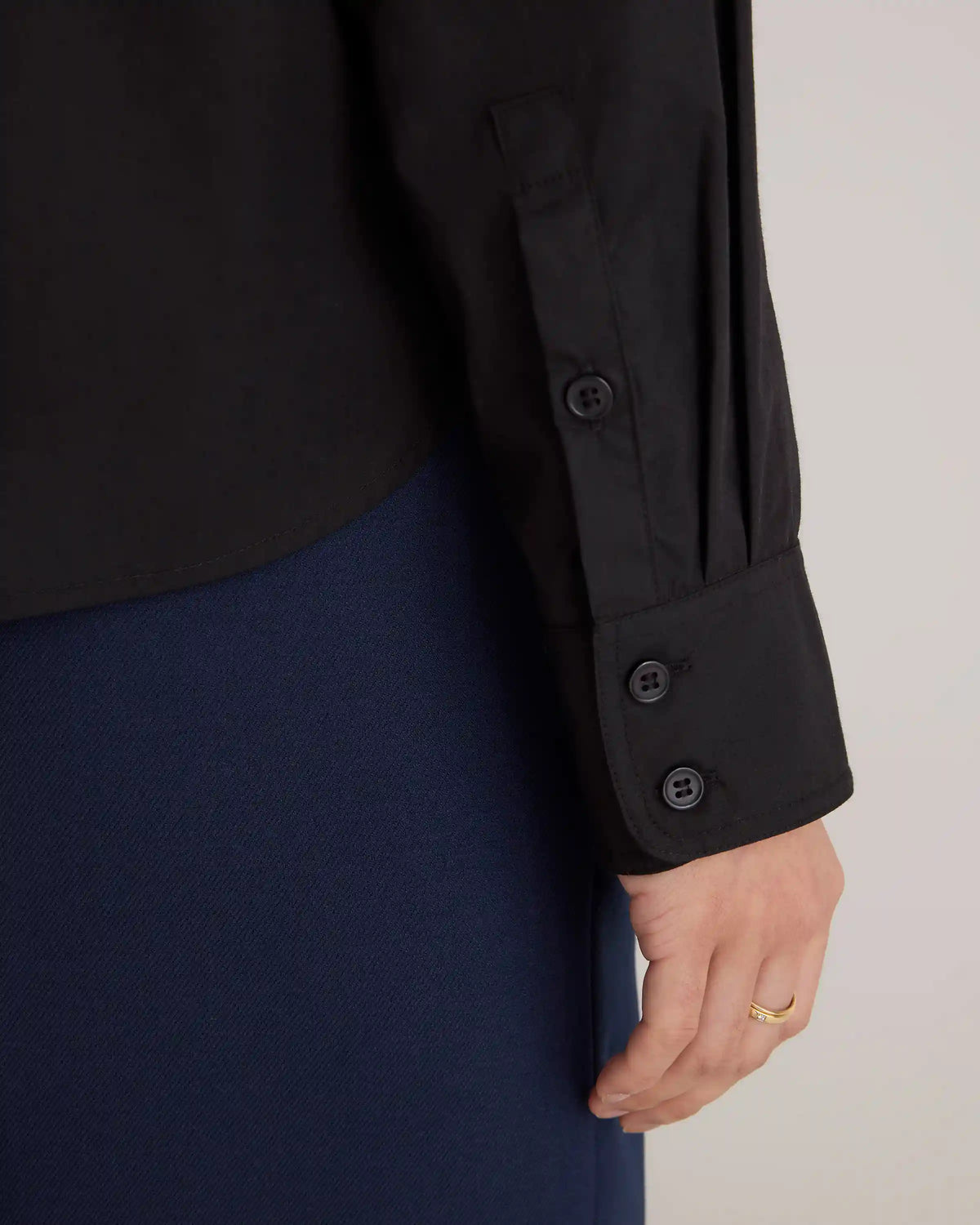 100% Organic Cotton Poplin Cropped Long Sleeve Shirt