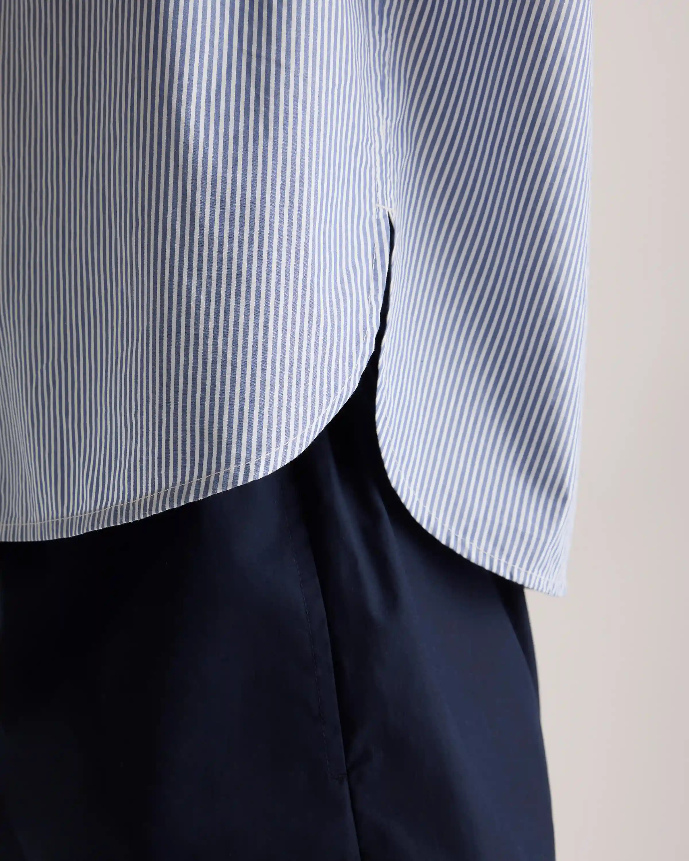 100% Organic Cotton Poplin Cropped Long Sleeve Shirt