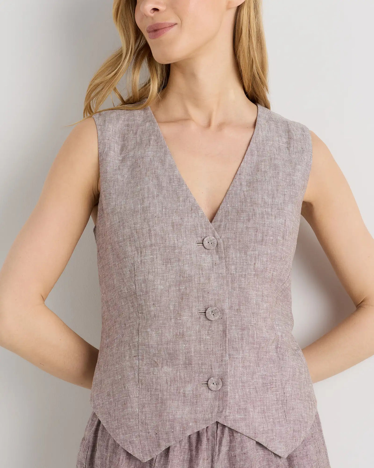 100% European Linen Vest