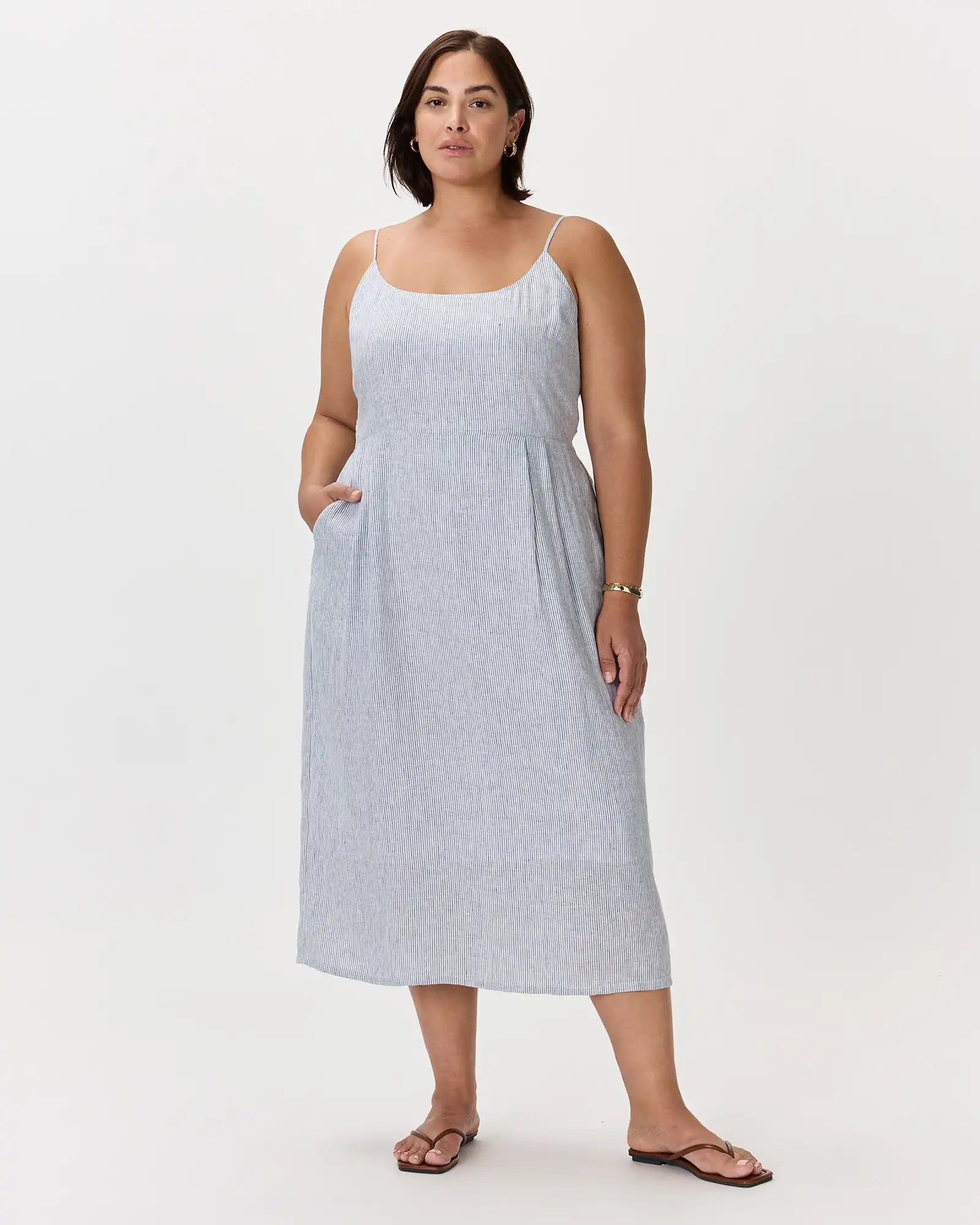 100% European Linen Scoop Neck Midi Dress