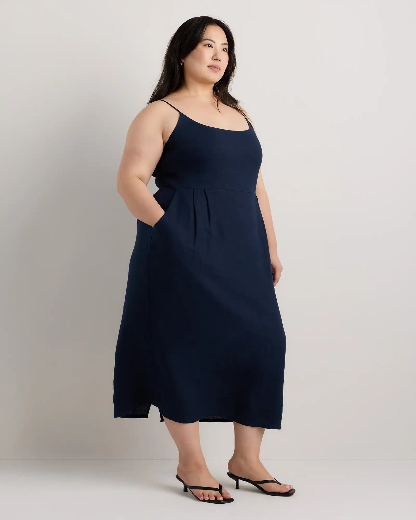 100% European Linen Scoop Neck Midi Dress