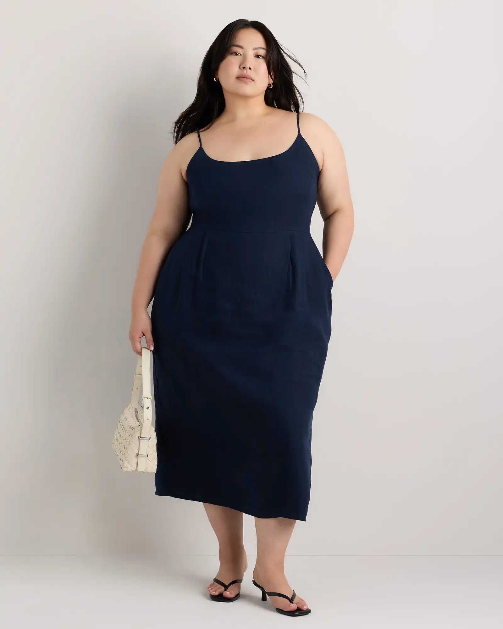 100% European Linen Scoop Neck Midi Dress