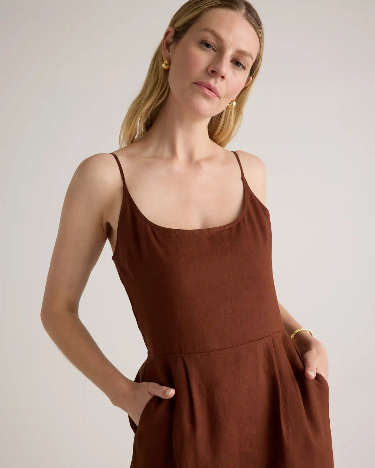 100% European Linen Scoop Neck Midi Dress